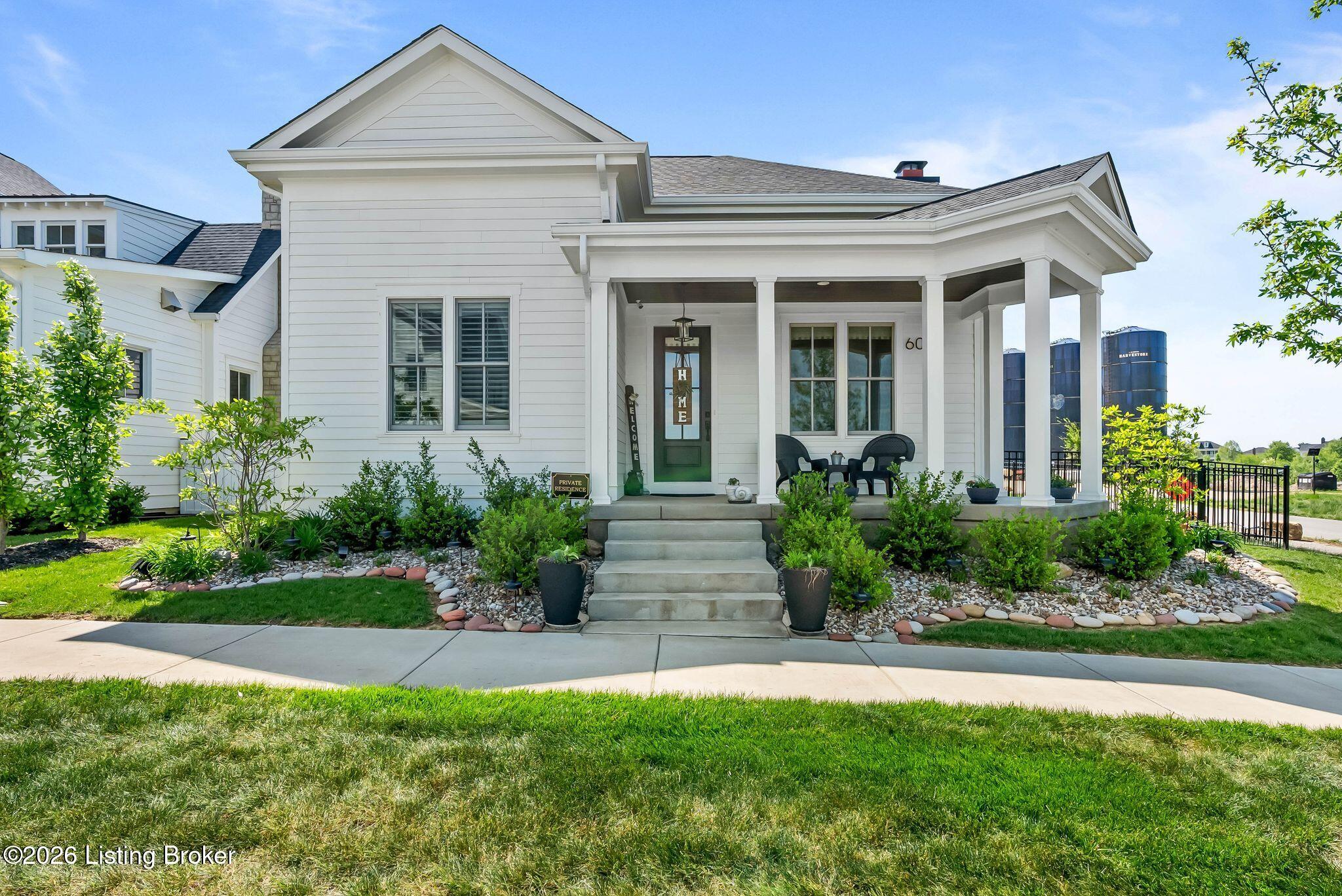 6005 Passionflower Dr Property Photo 1
