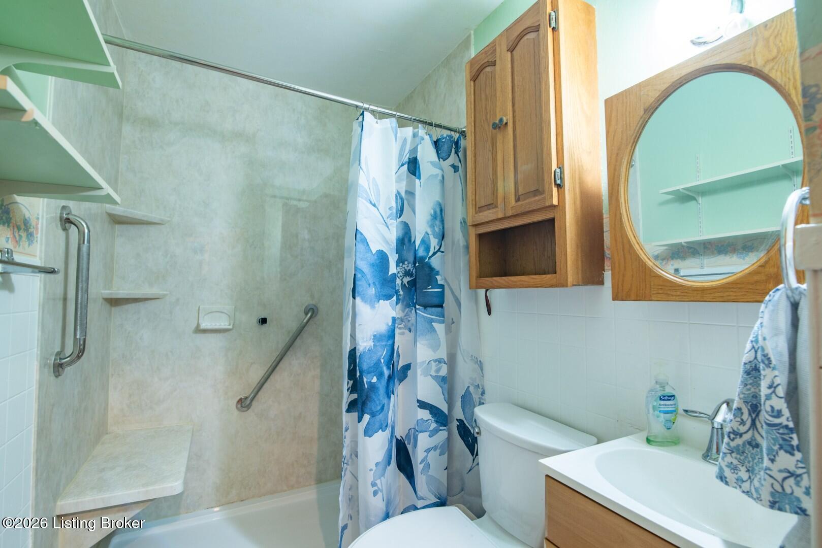 642 N Miles St Property Photo 30
