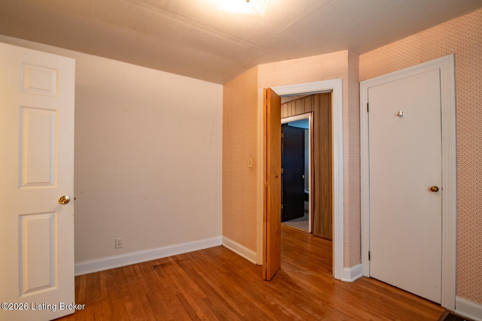 642 N Miles St Property Photo 32