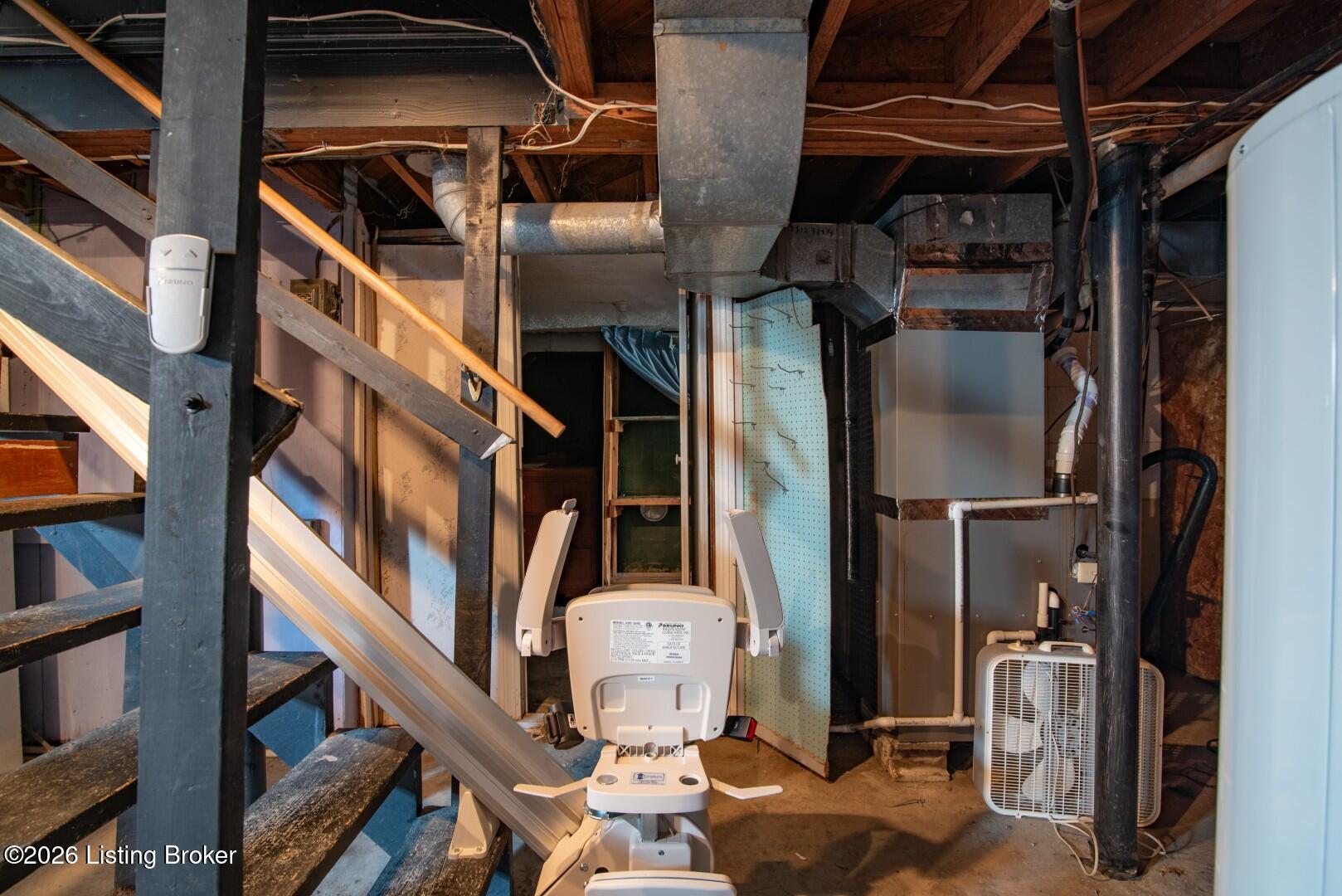 642 N Miles St Property Photo 37