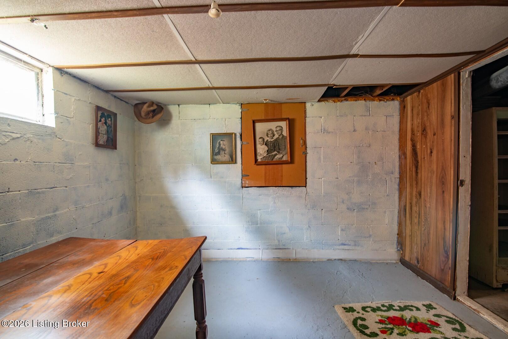 642 N Miles St Property Photo 42