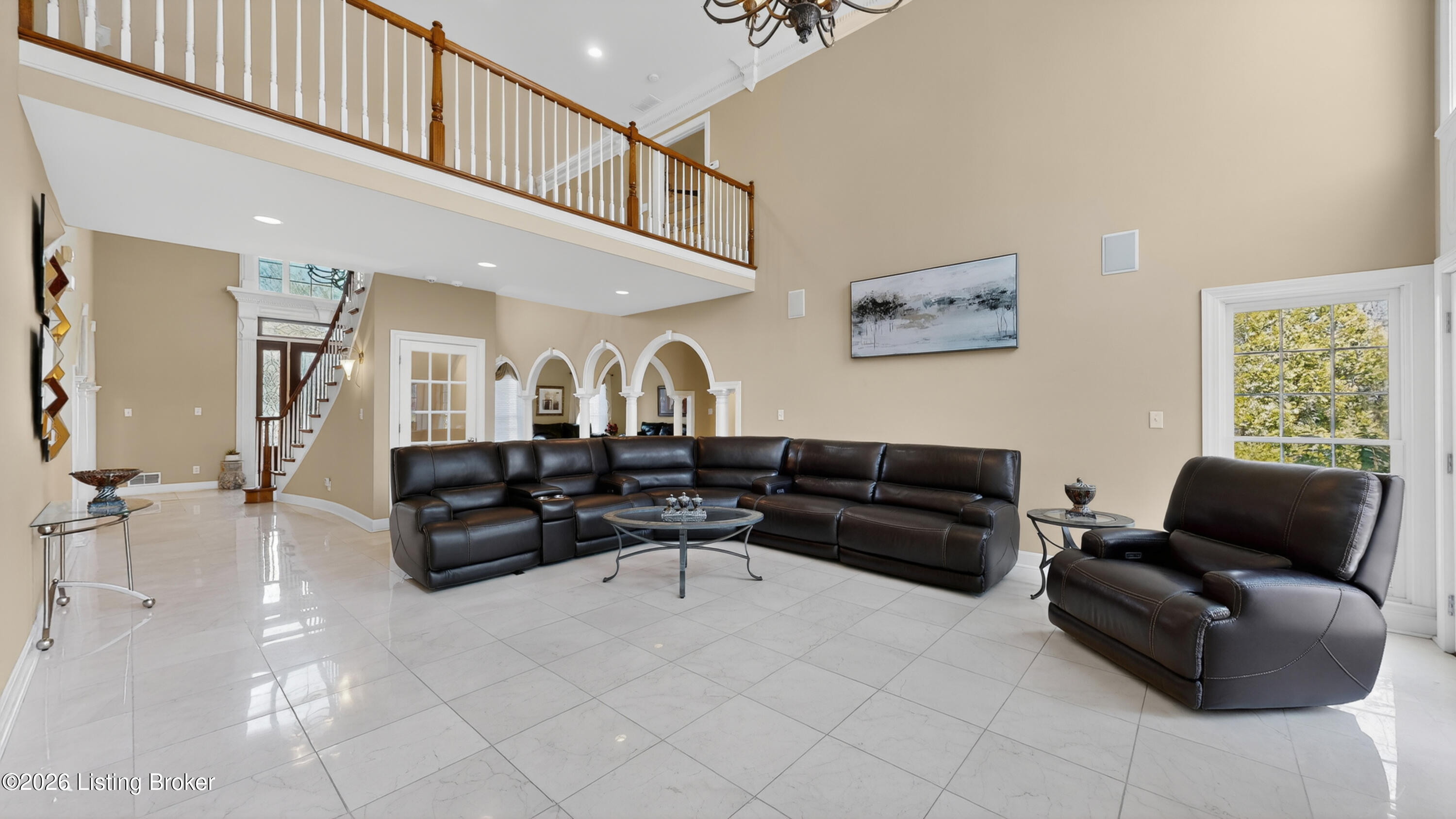 18901 Ridgeleigh Ln Property Photo 16