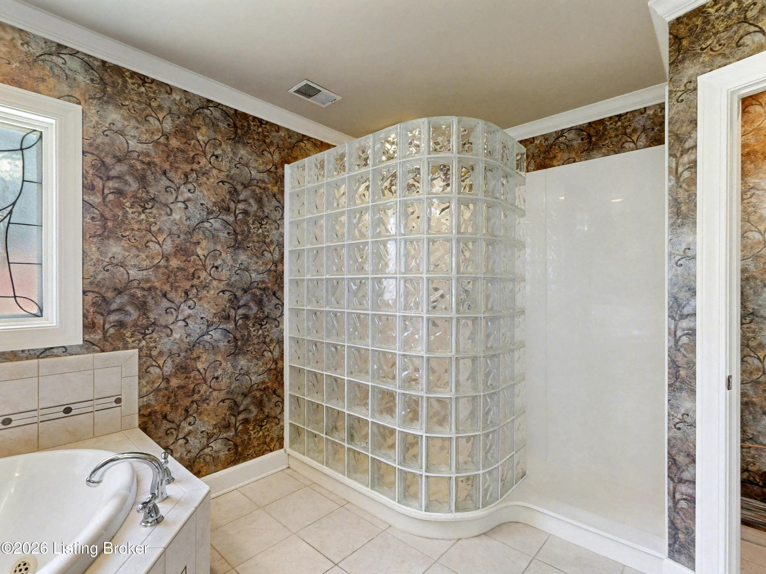 18901 Ridgeleigh Ln Property Photo 41