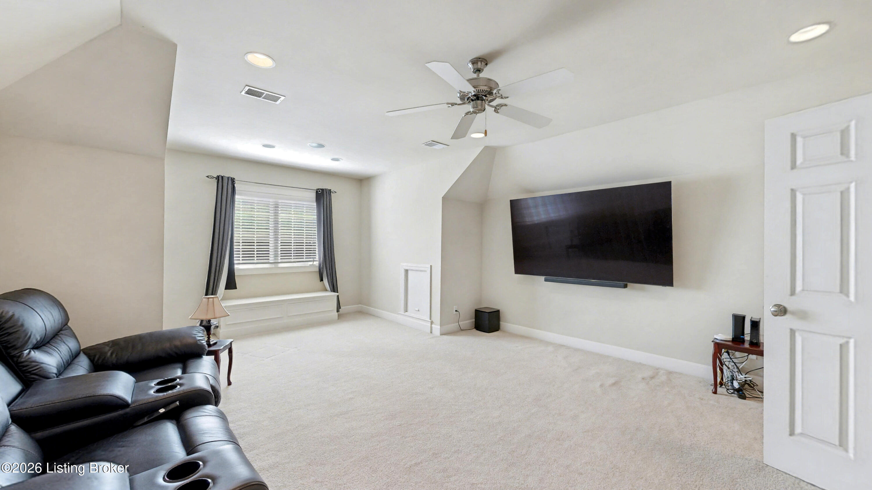 18901 Ridgeleigh Ln Property Photo 44