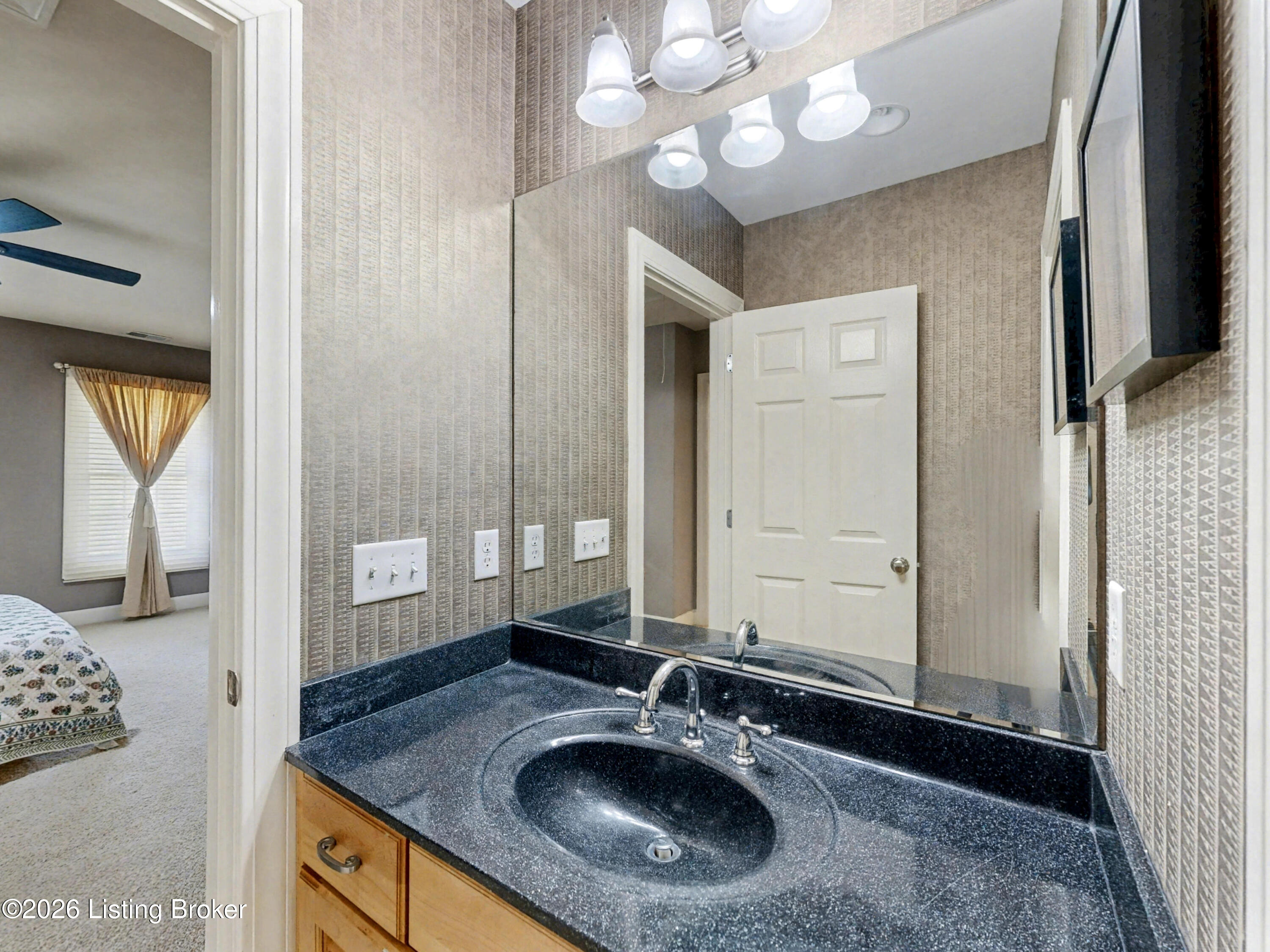 18901 Ridgeleigh Ln Property Photo 46