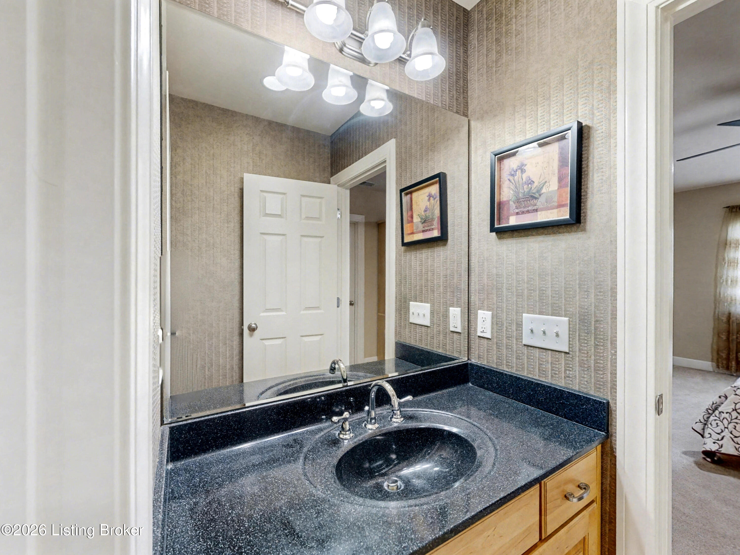 18901 Ridgeleigh Ln Property Photo 48