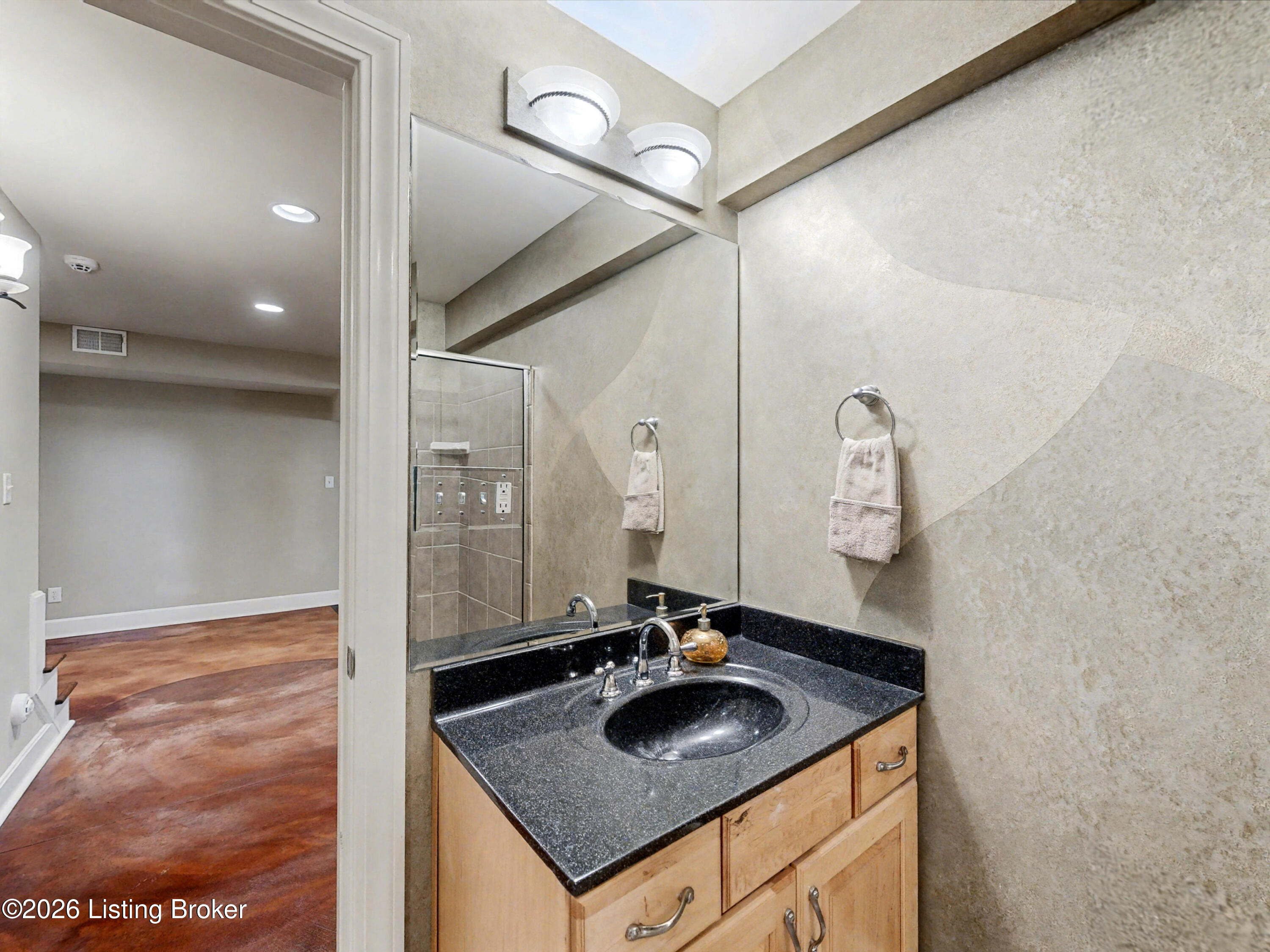 18901 Ridgeleigh Ln Property Photo 62