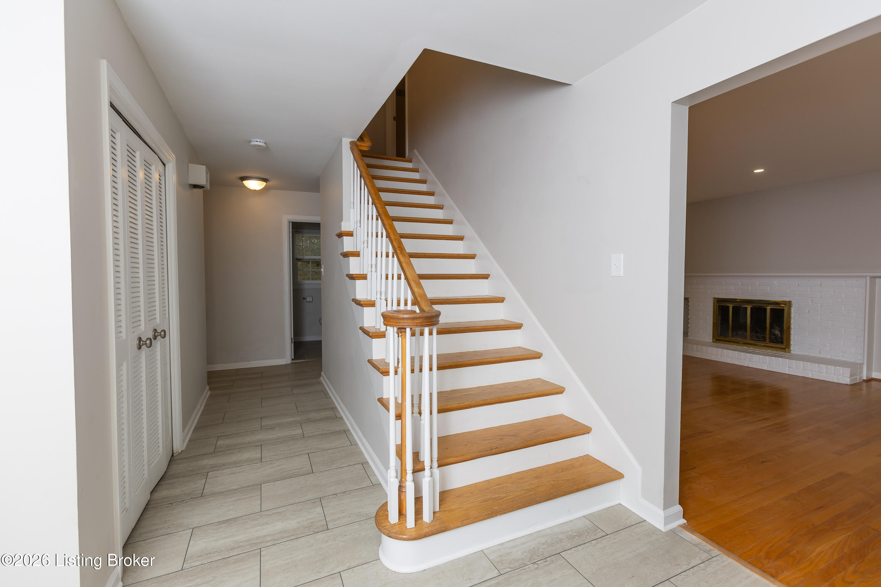 1105 Old Cannons Ln Property Photo 3