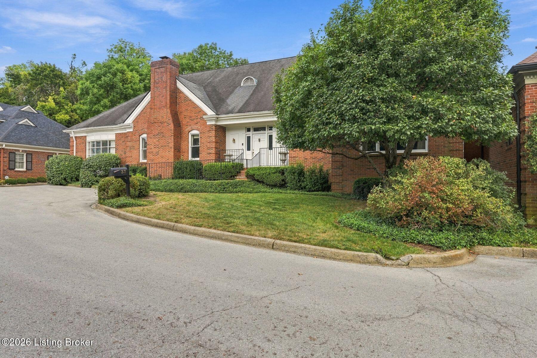 37 Brownsboro Hill Rd Property Photo 2