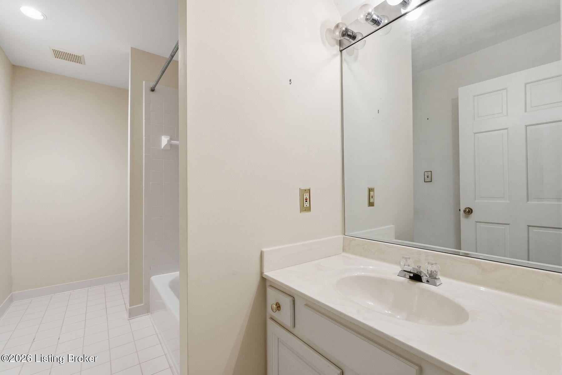 37 Brownsboro Hill Rd Property Photo 27