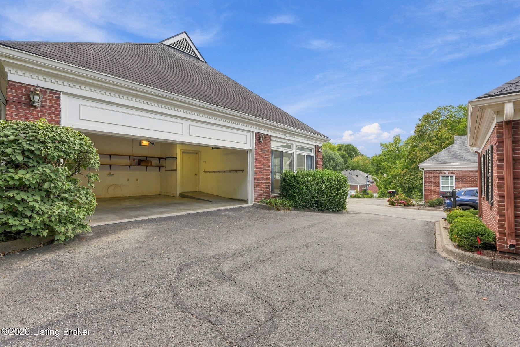 37 Brownsboro Hill Rd Property Photo 33