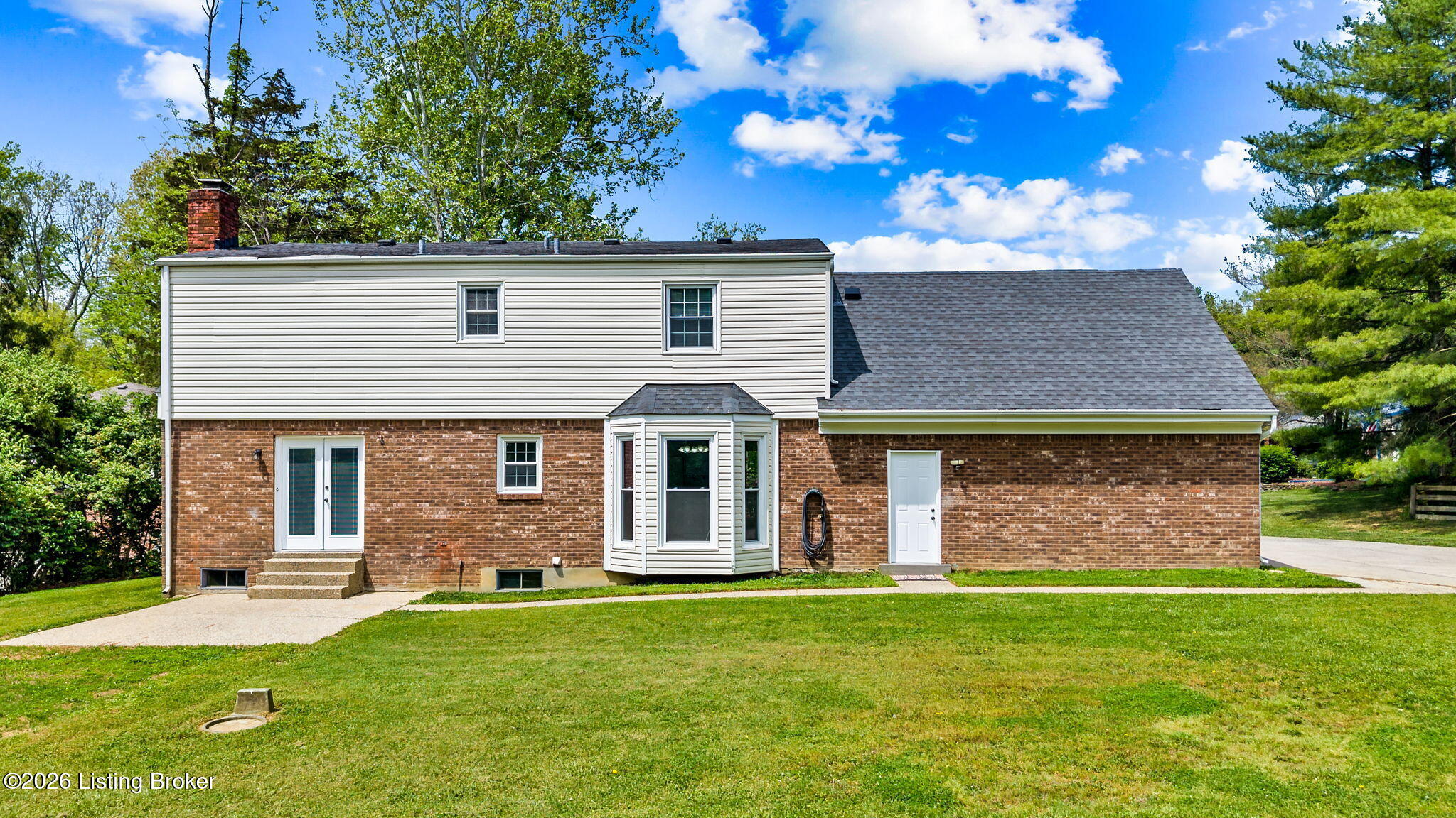 1107 Bruce Wood Ct Property Photo 4