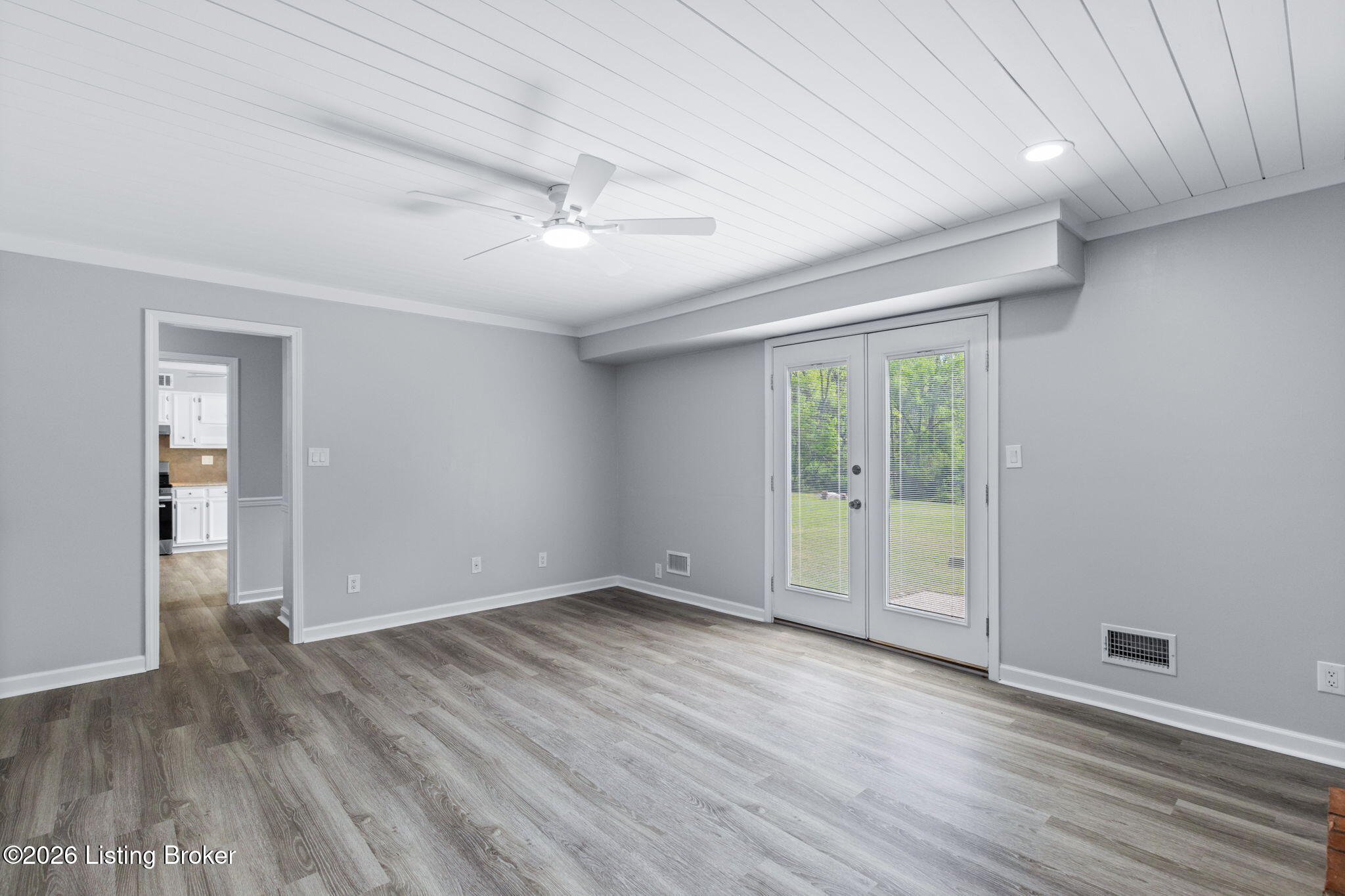 1107 Bruce Wood Ct Property Photo 28