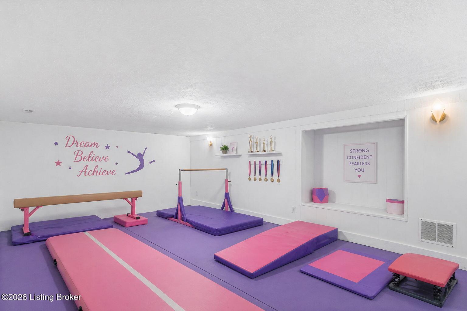 1107 Bruce Wood Ct Property Photo 56