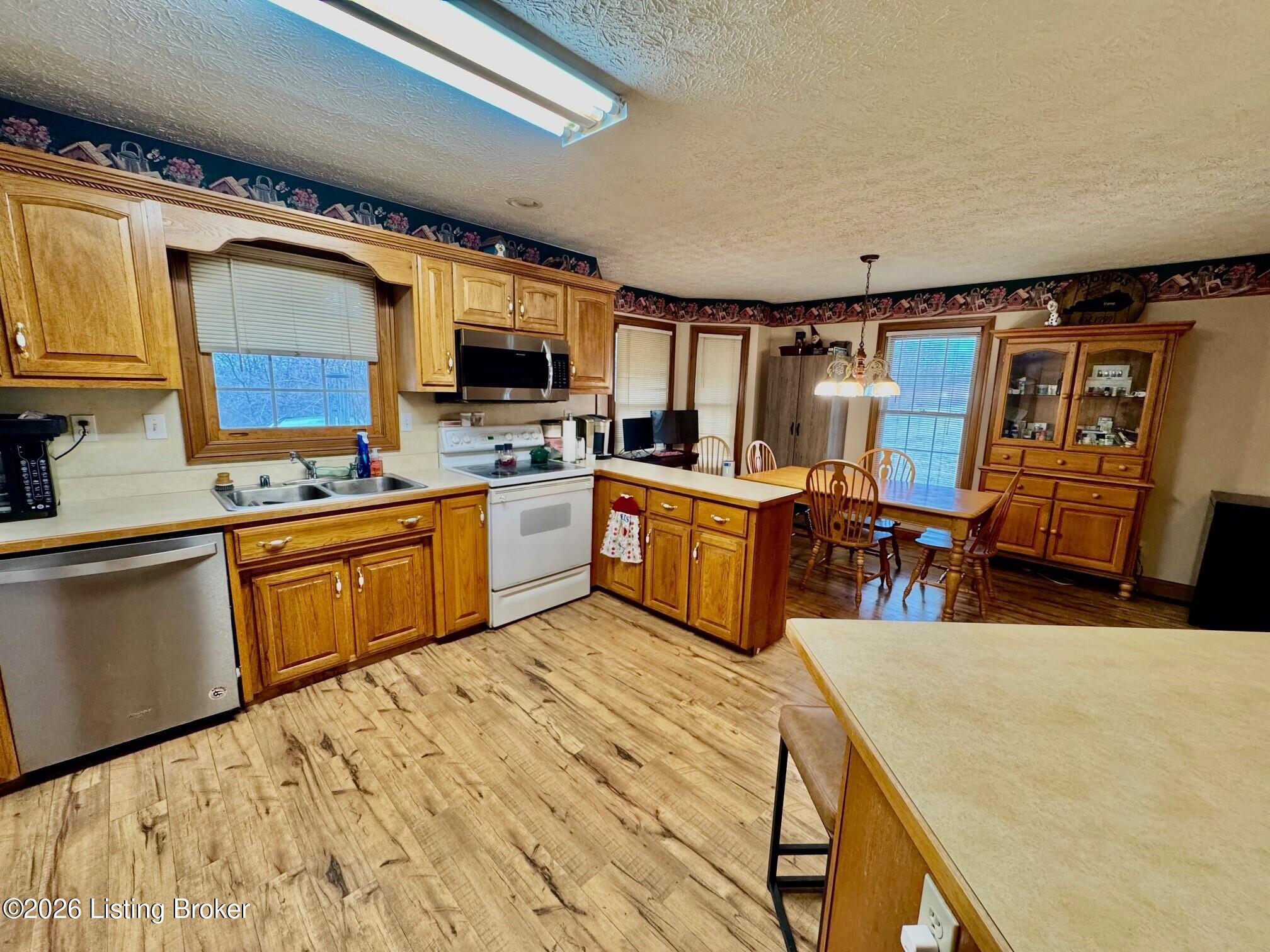 6693 Chaplin Rd Property Photo 5