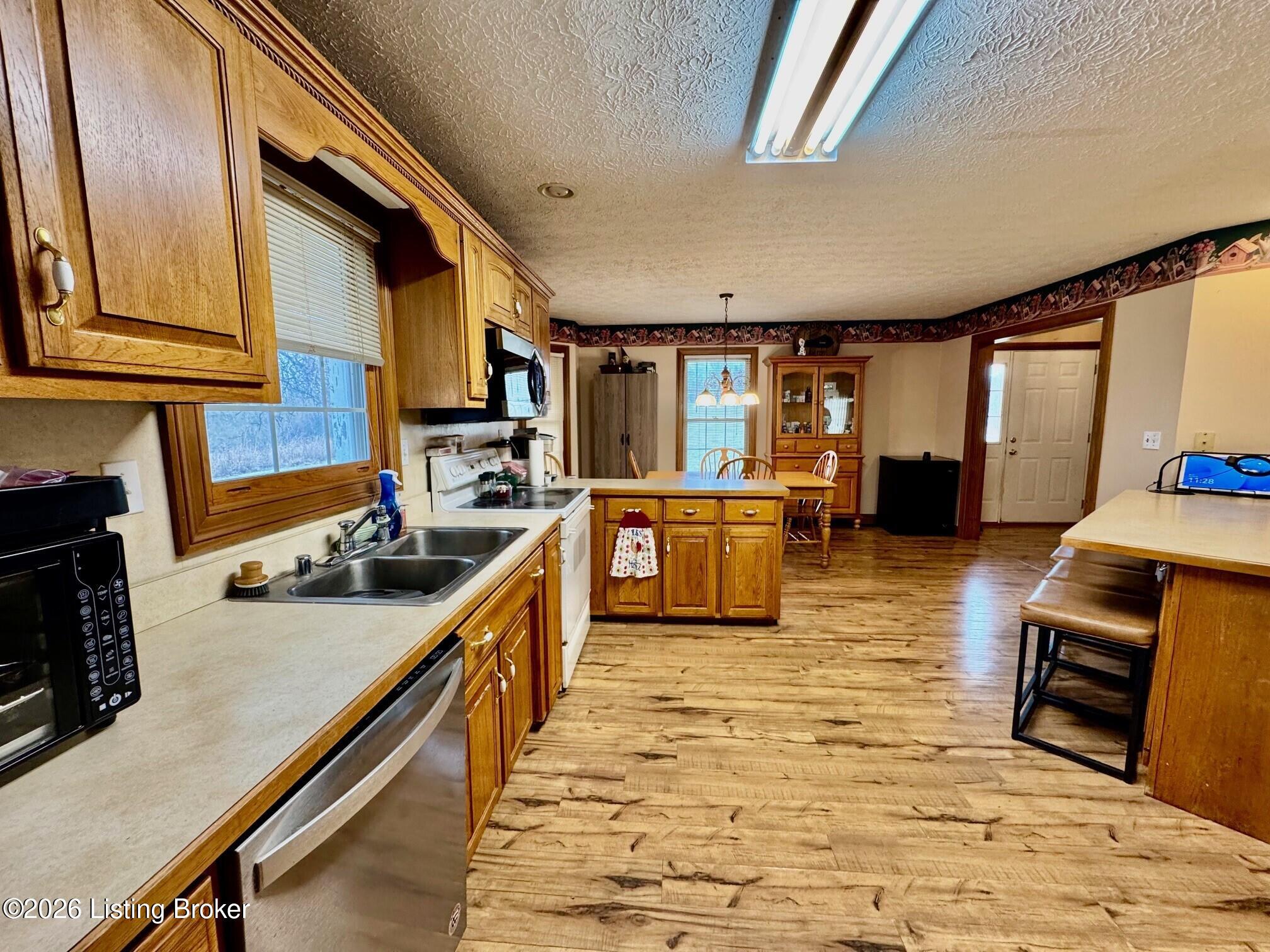 6693 Chaplin Rd Property Photo 6