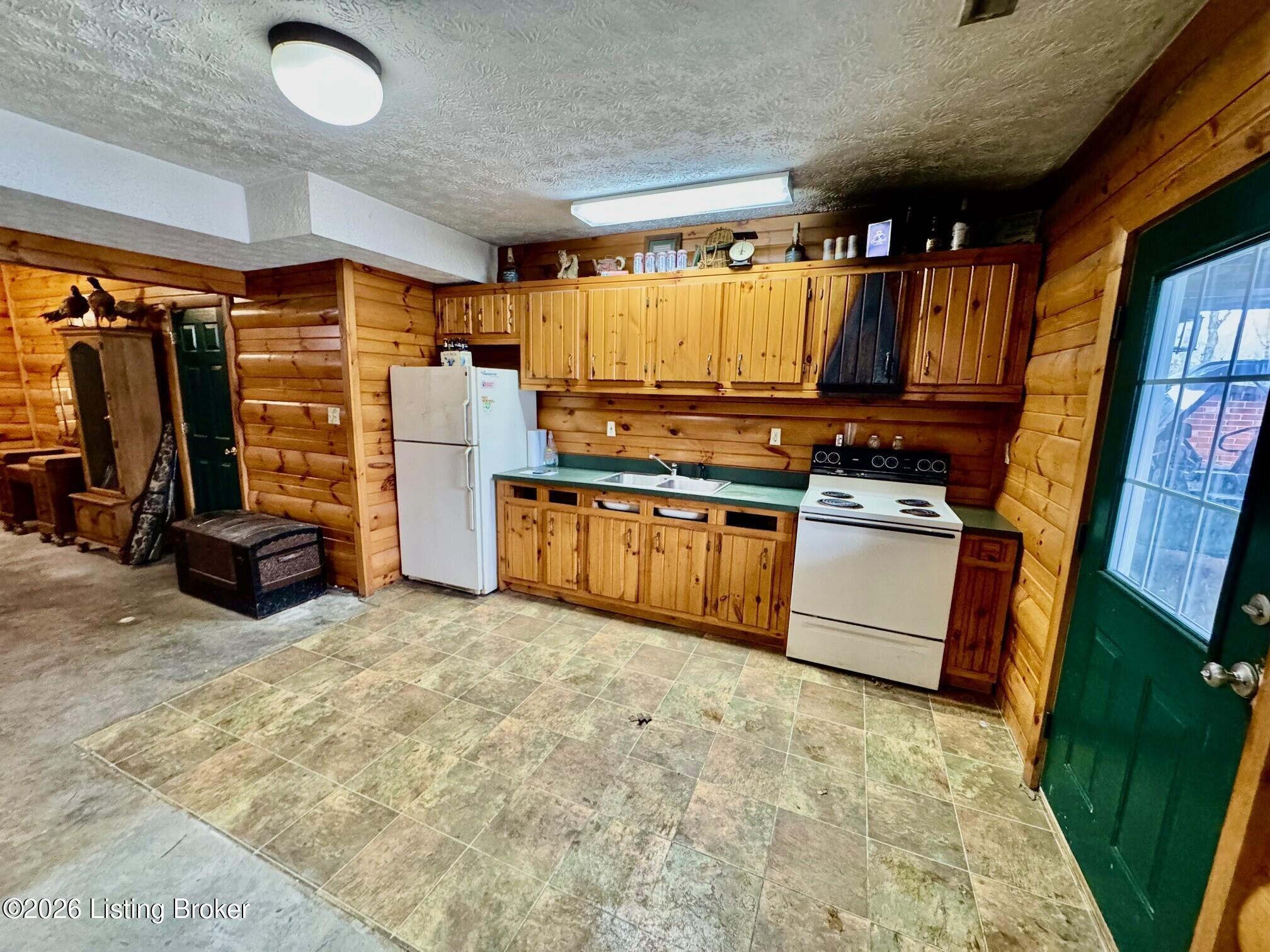 6693 Chaplin Rd Property Photo 28