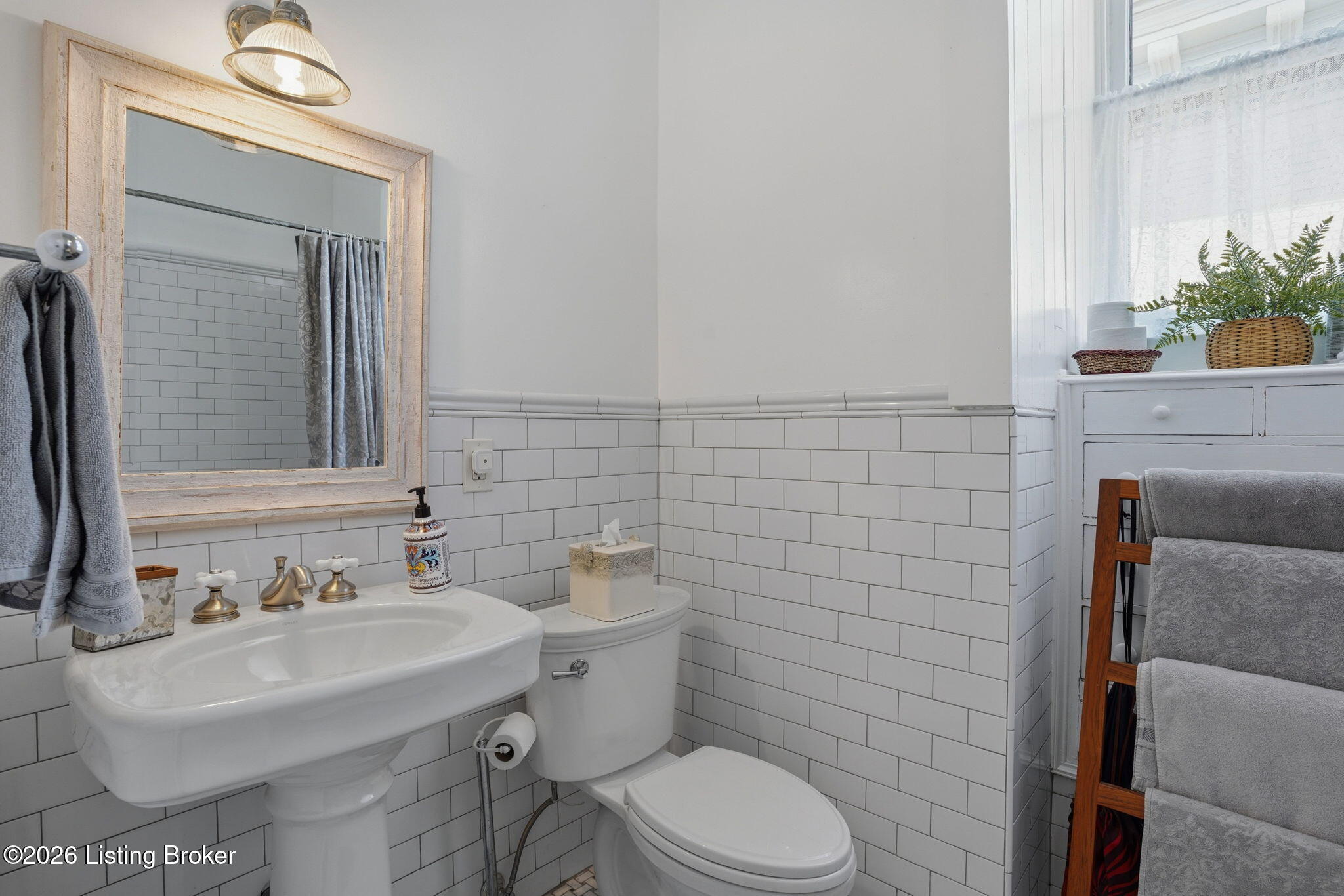 1256 S 3rd St Property Photo 54