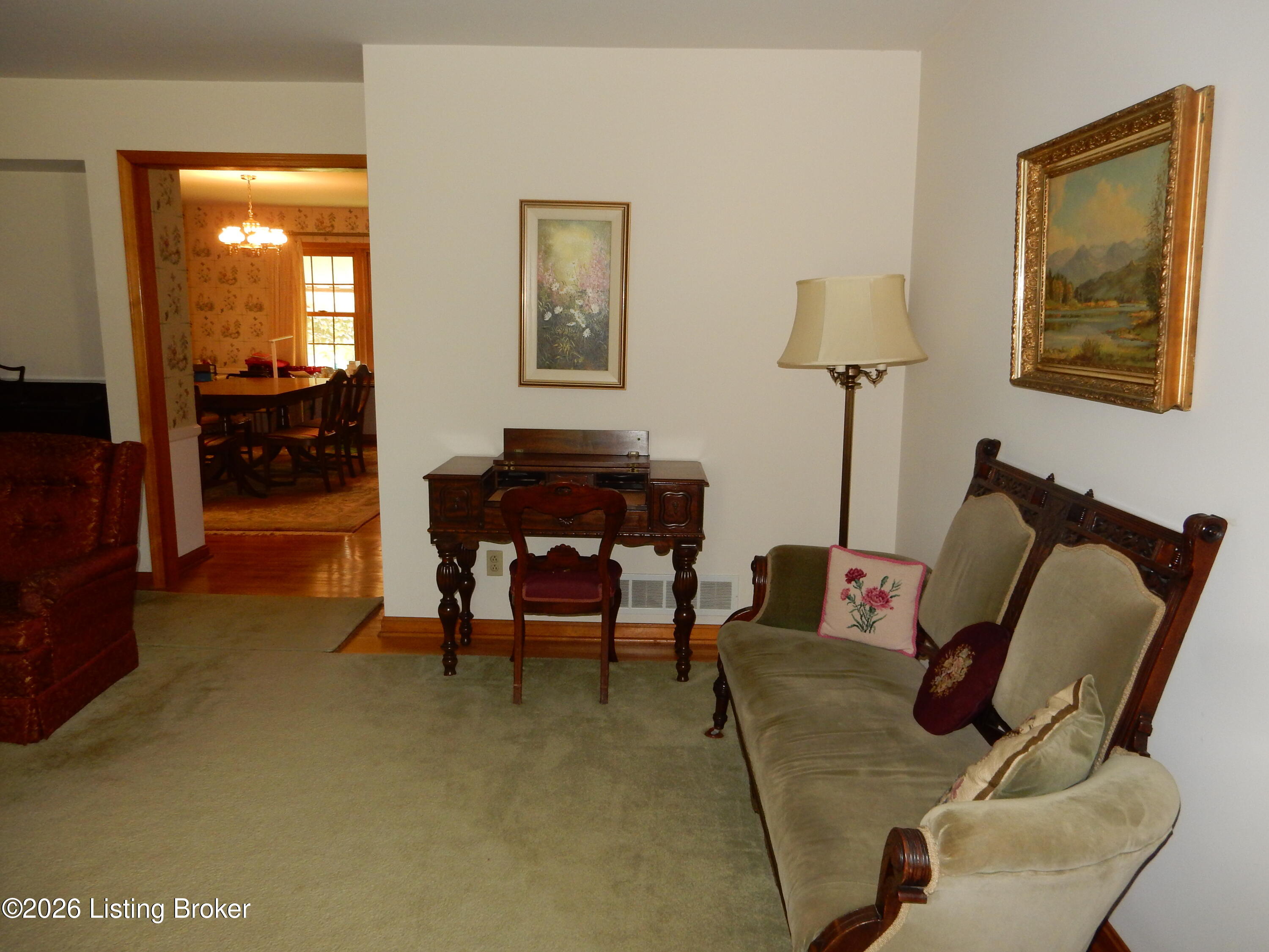 283 Tollview Dr Property Photo 3