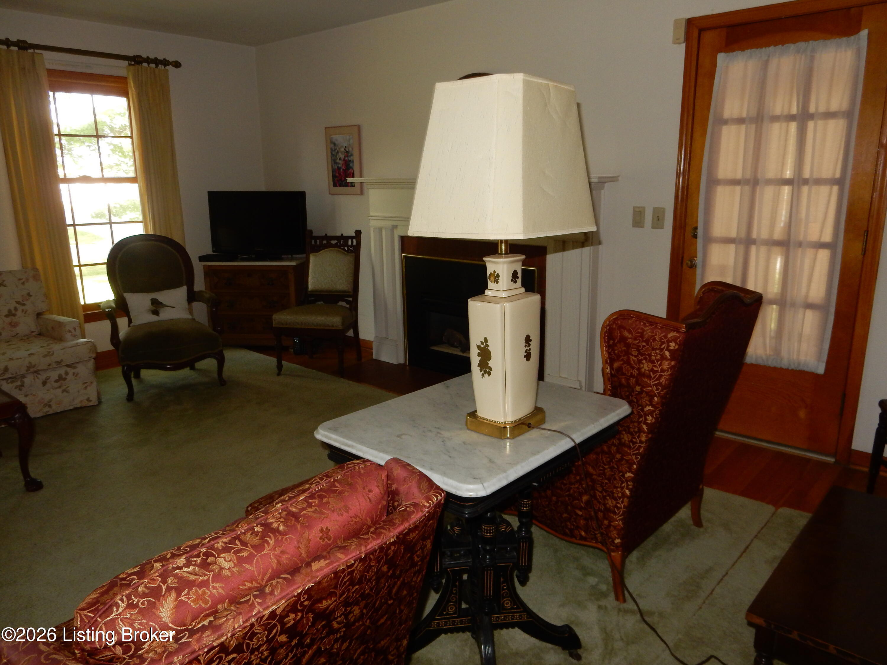 283 Tollview Dr Property Photo 4