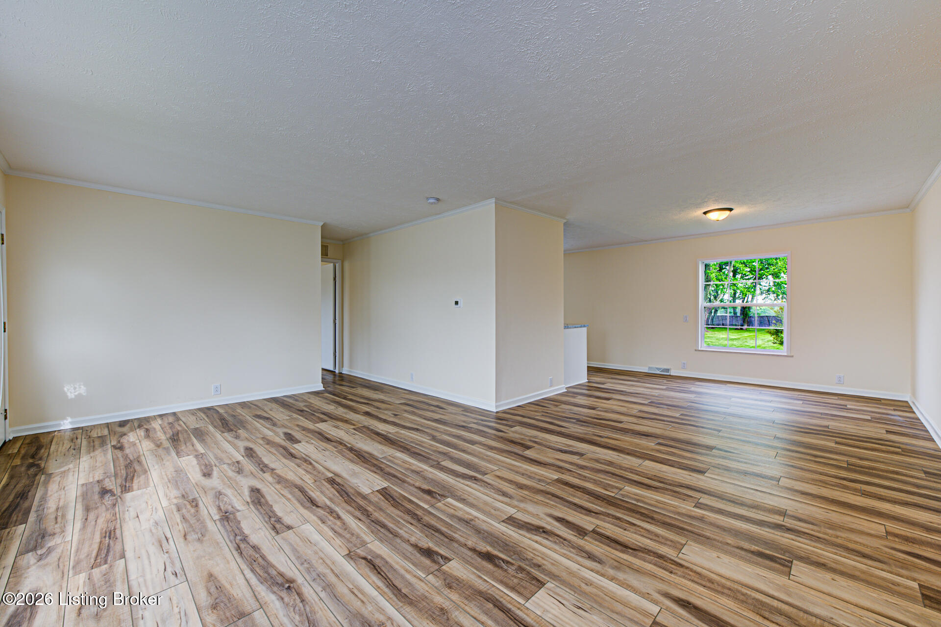 3411 Cedar Point Ln Property Photo 5