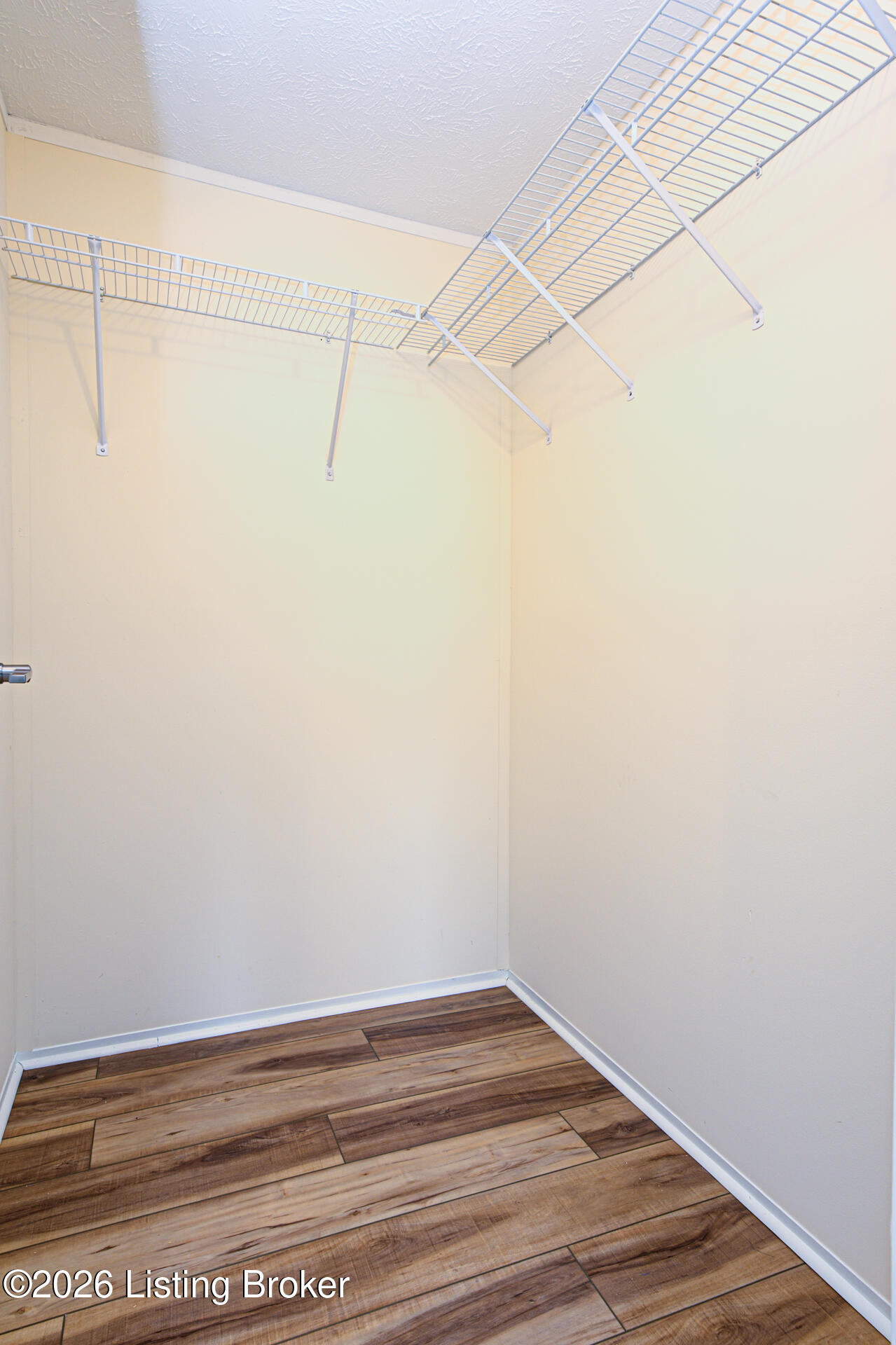 3411 Cedar Point Ln Property Photo 29