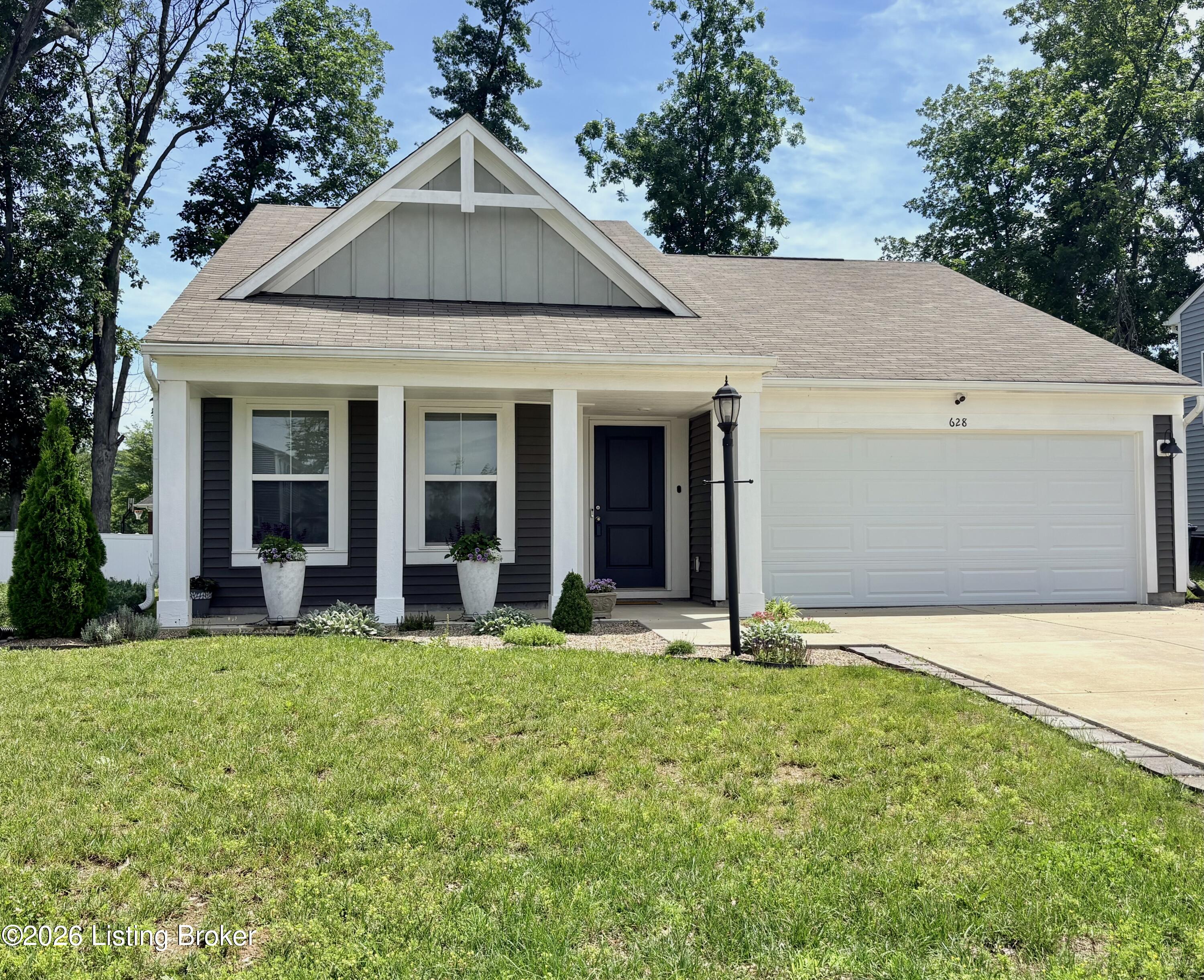 628 Mallard Lake Blvd Property Photo 1