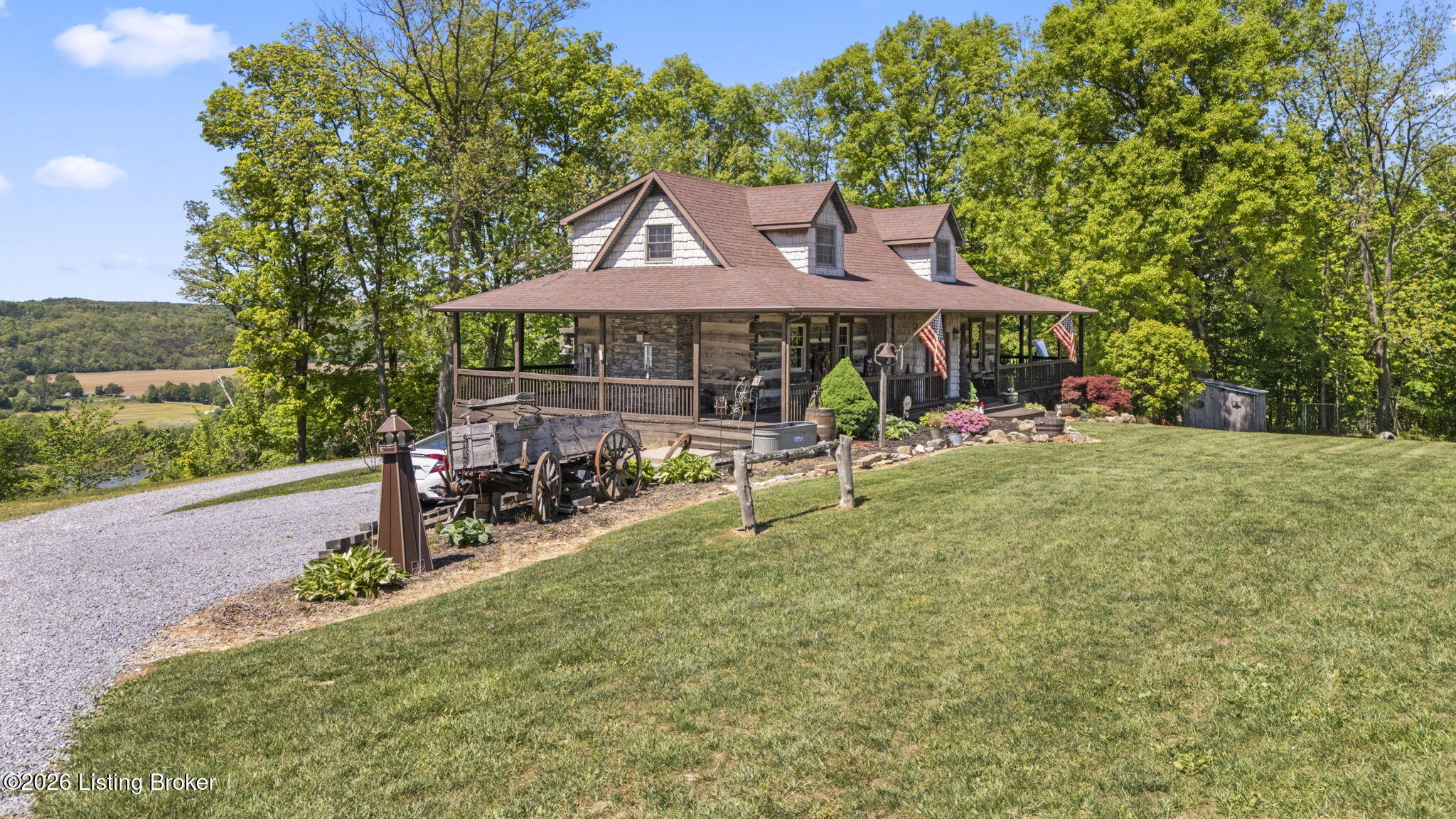 827 Rodgers Rd Property Photo 3