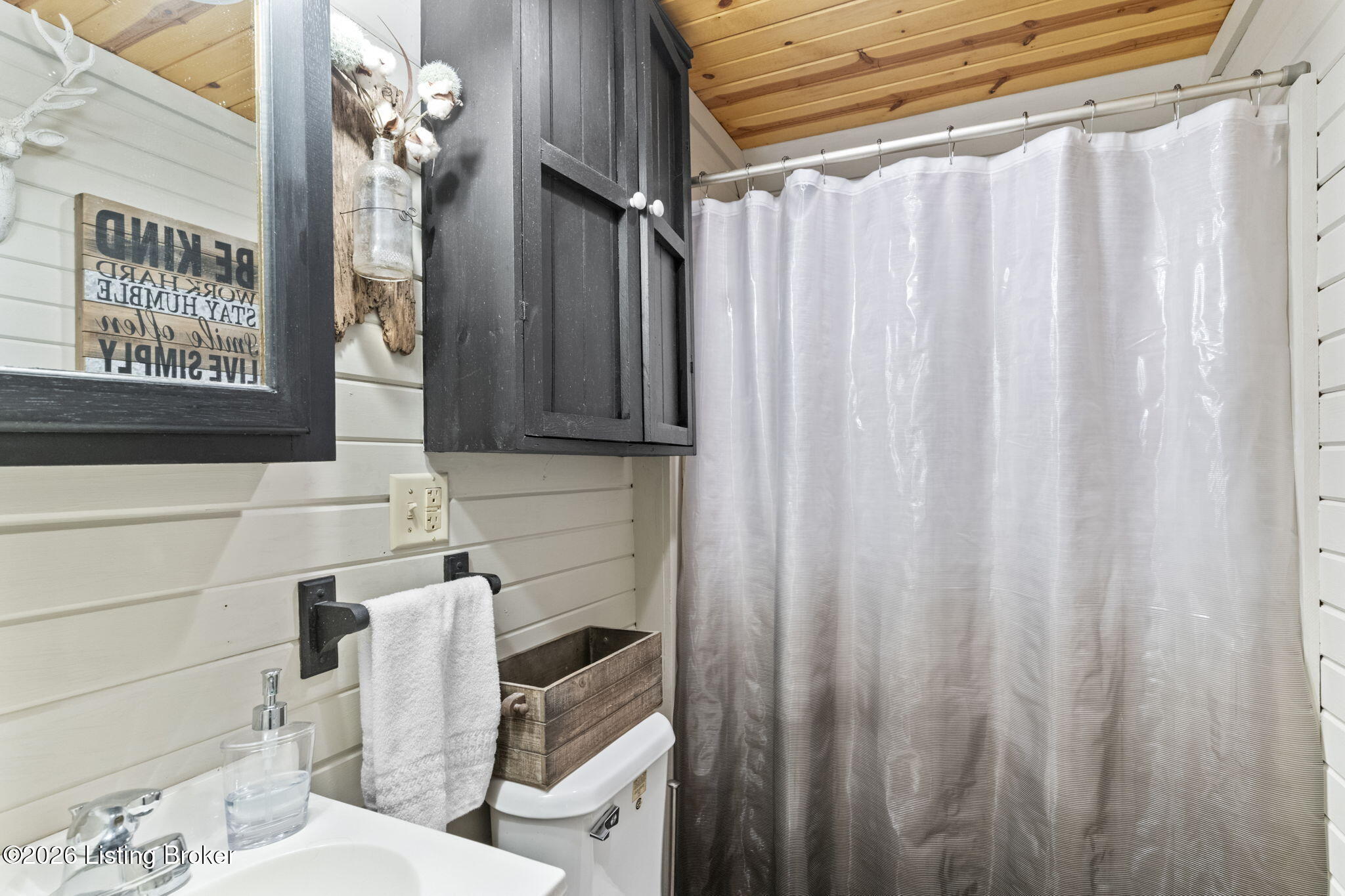 827 Rodgers Rd Property Photo 34