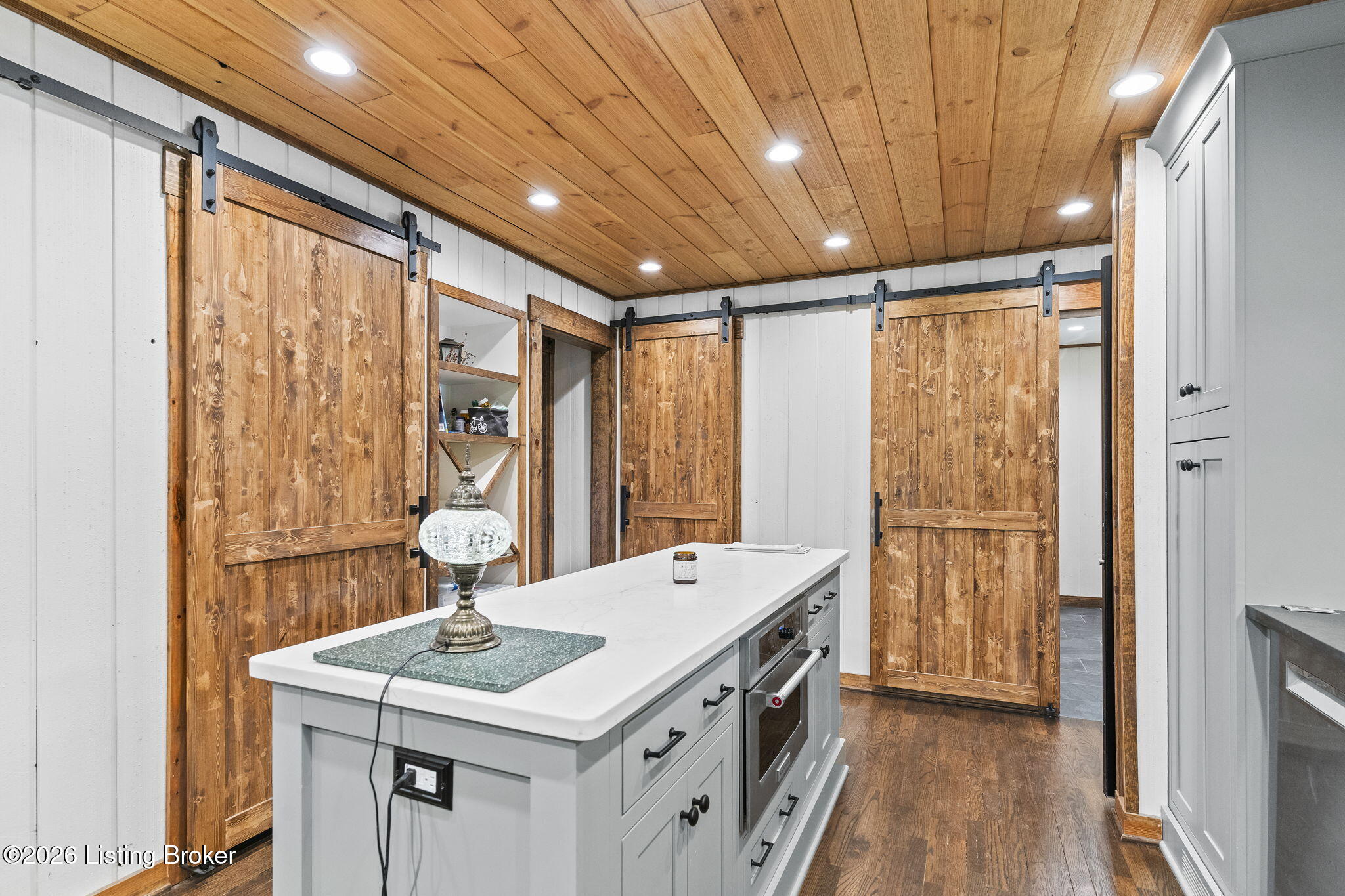2502 Highway 55 Property Photo 10