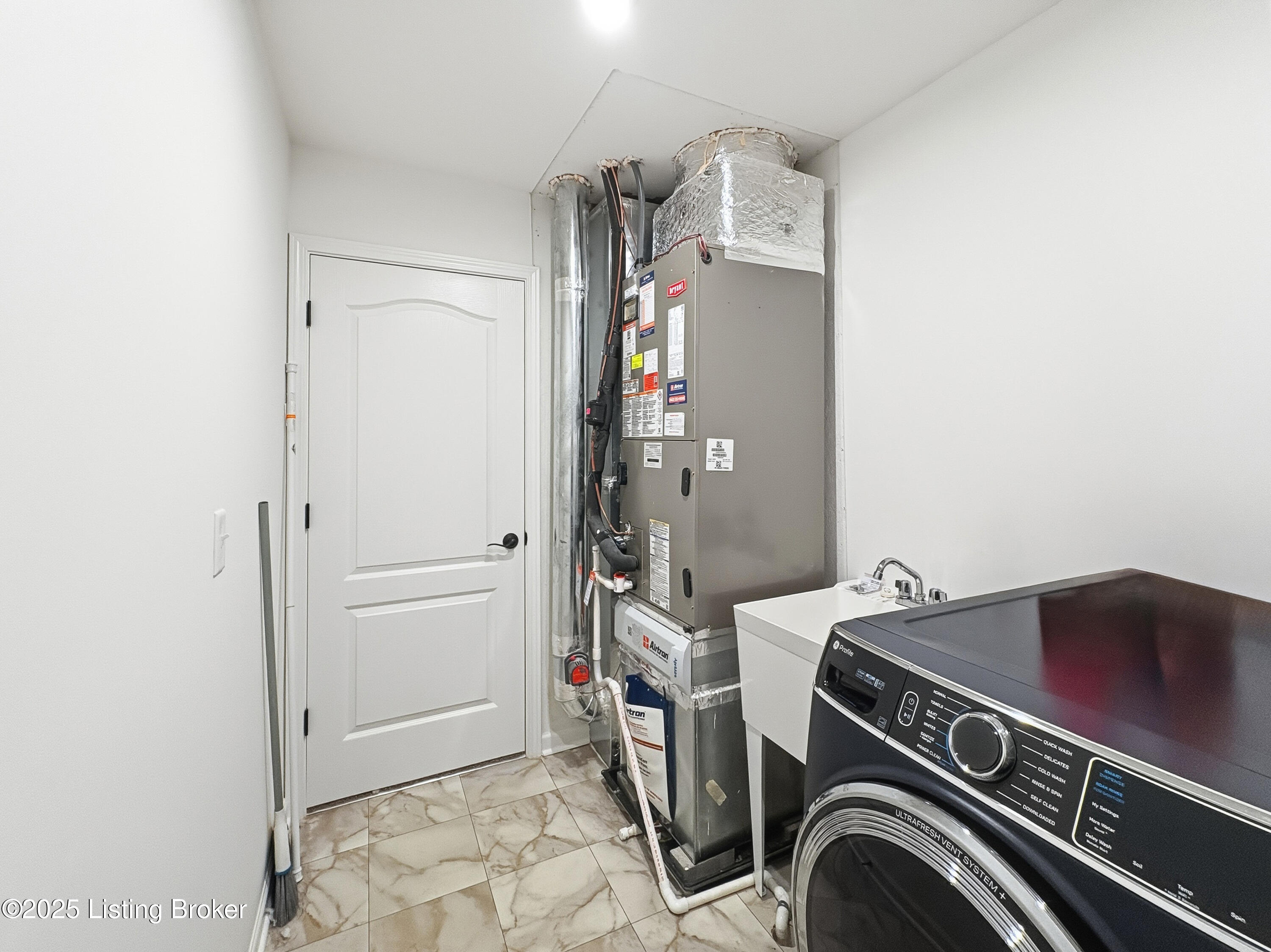 138 Sunflower Blvd Property Photo 40