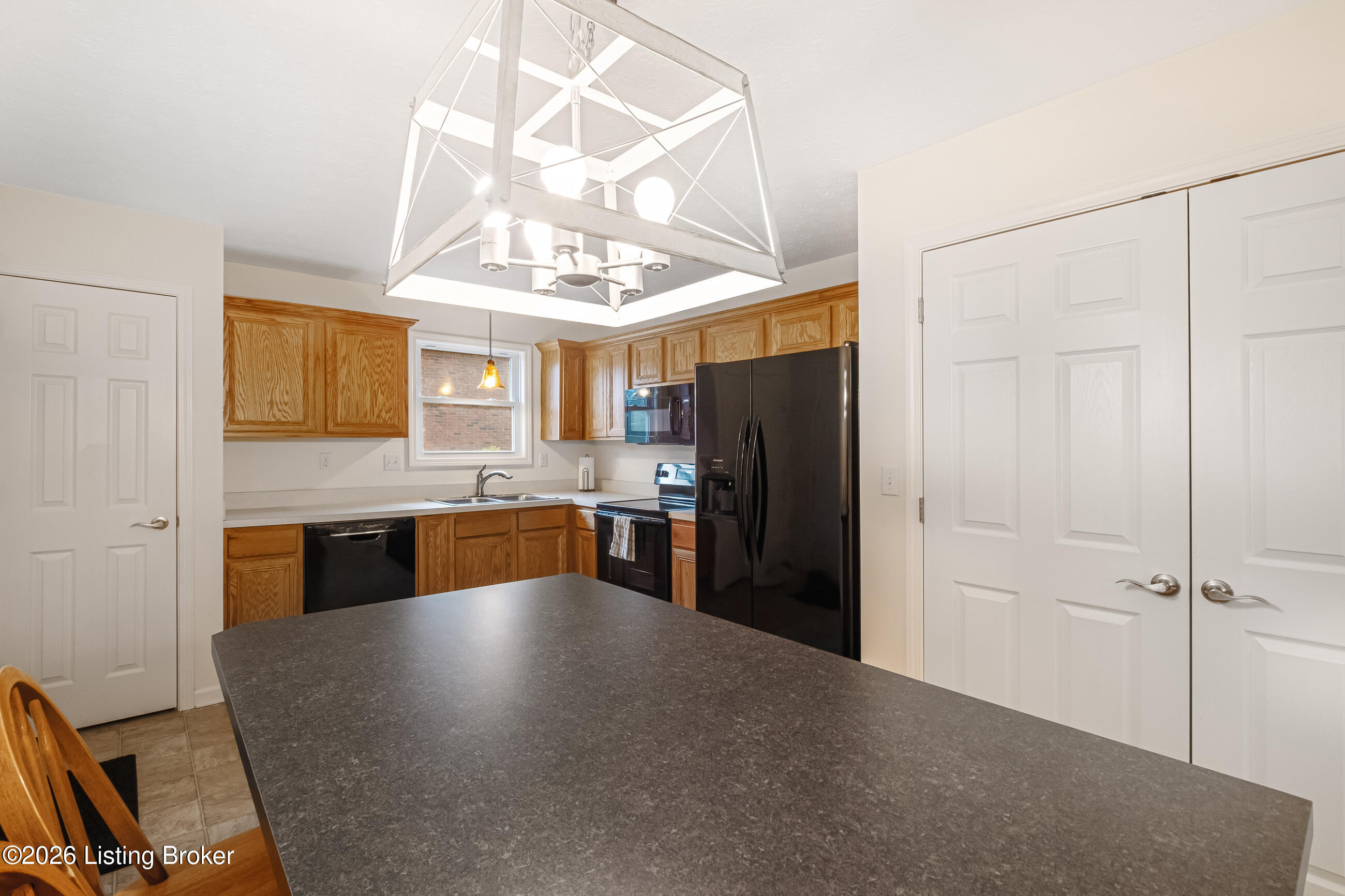 411 Wood Springs Rd Property Photo 16
