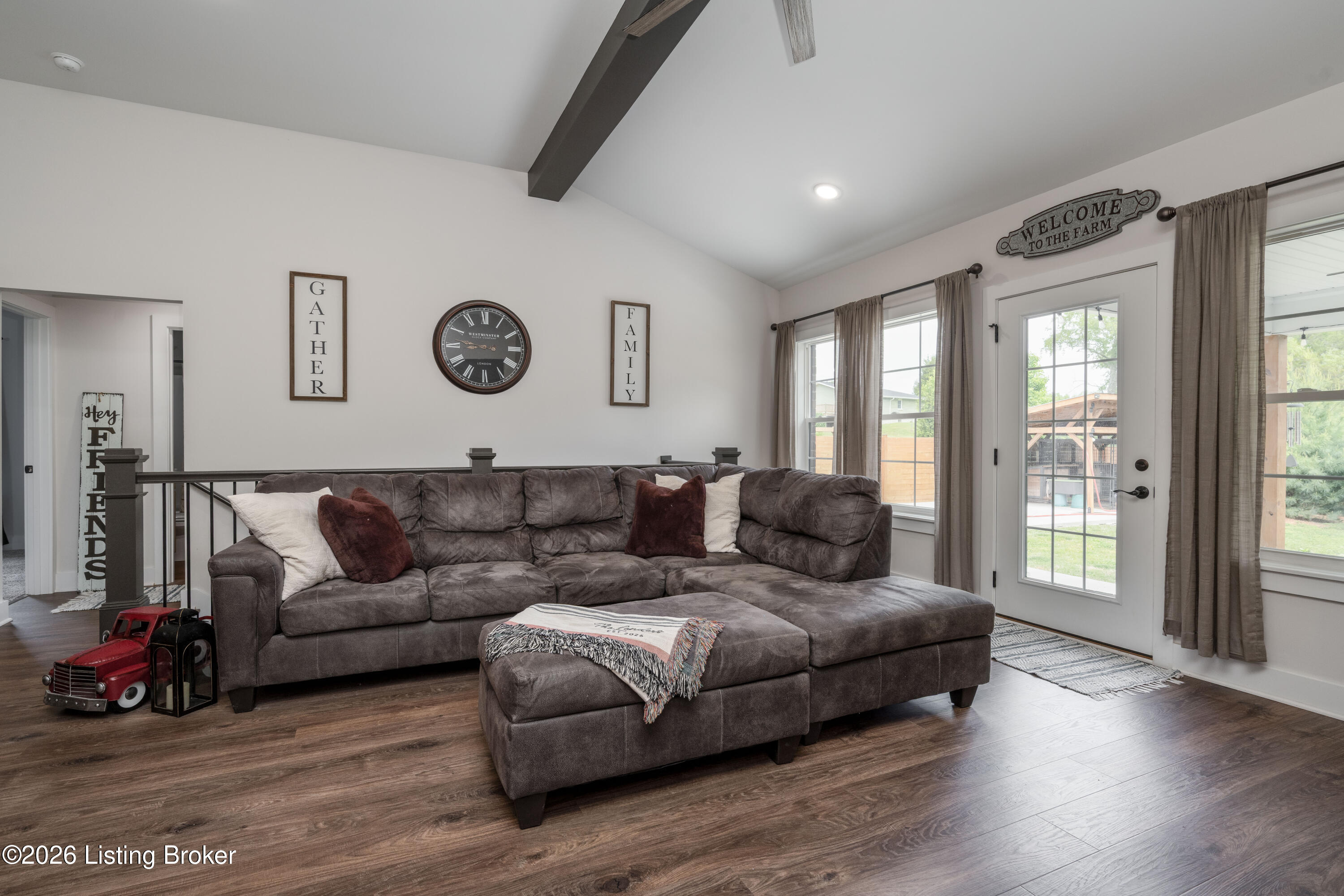 1109 Dora Dr Property Photo 6