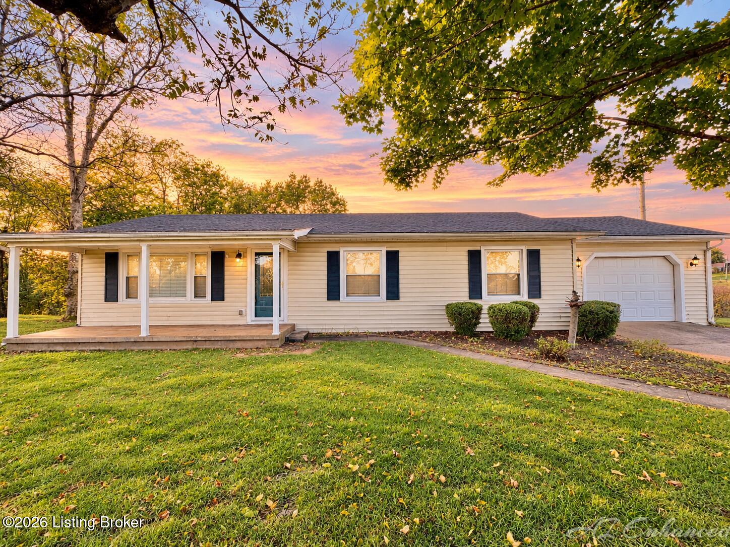 6374 Mackville Rd Property Photo 1