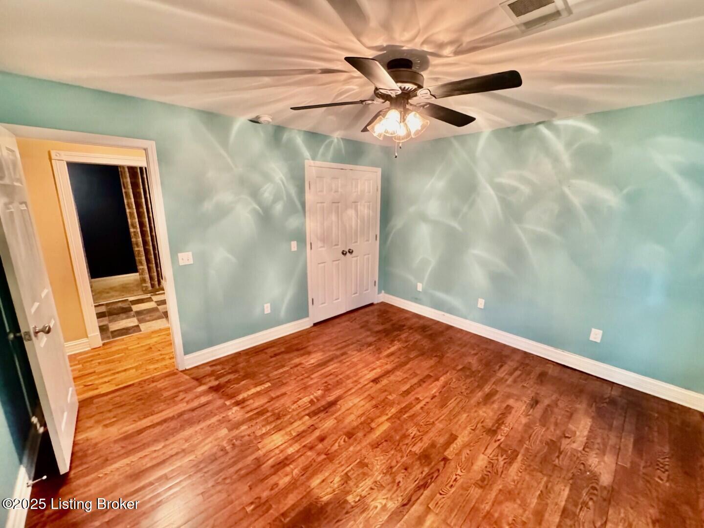 6374 Mackville Rd Property Photo 11