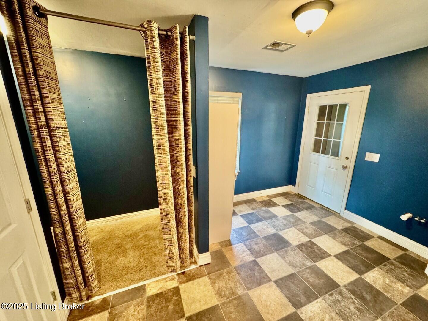 6374 Mackville Rd Property Photo 14
