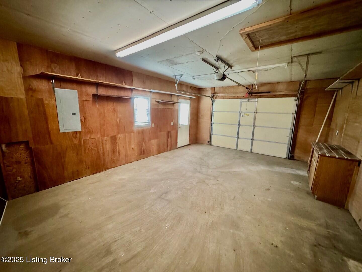 6374 Mackville Rd Property Photo 17