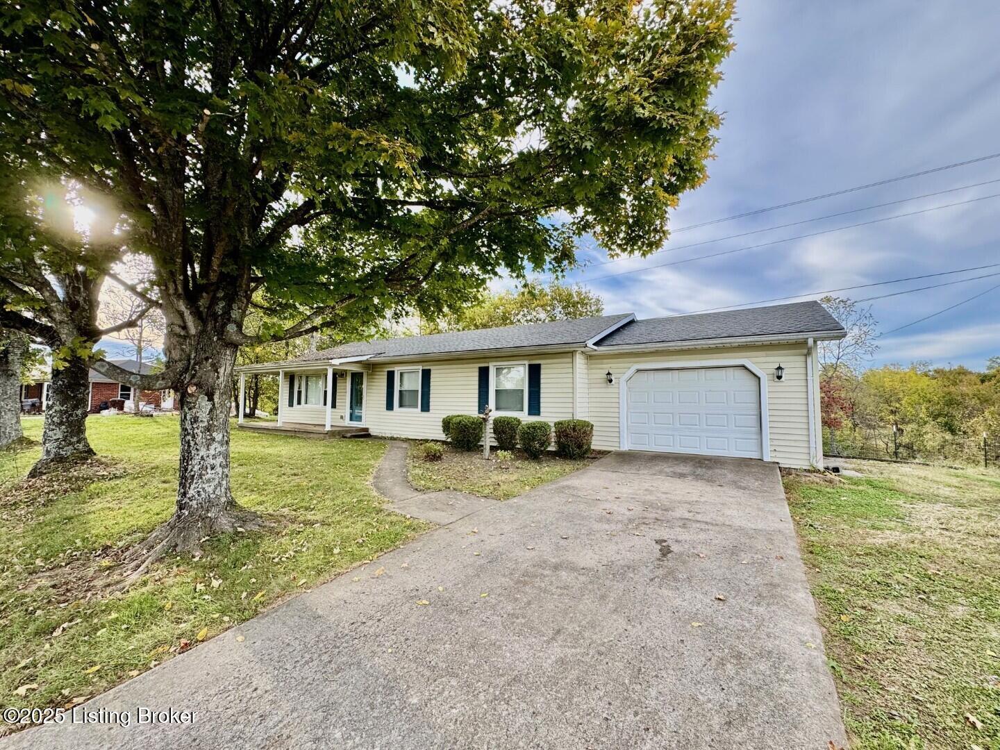 6374 Mackville Rd Property Photo 26