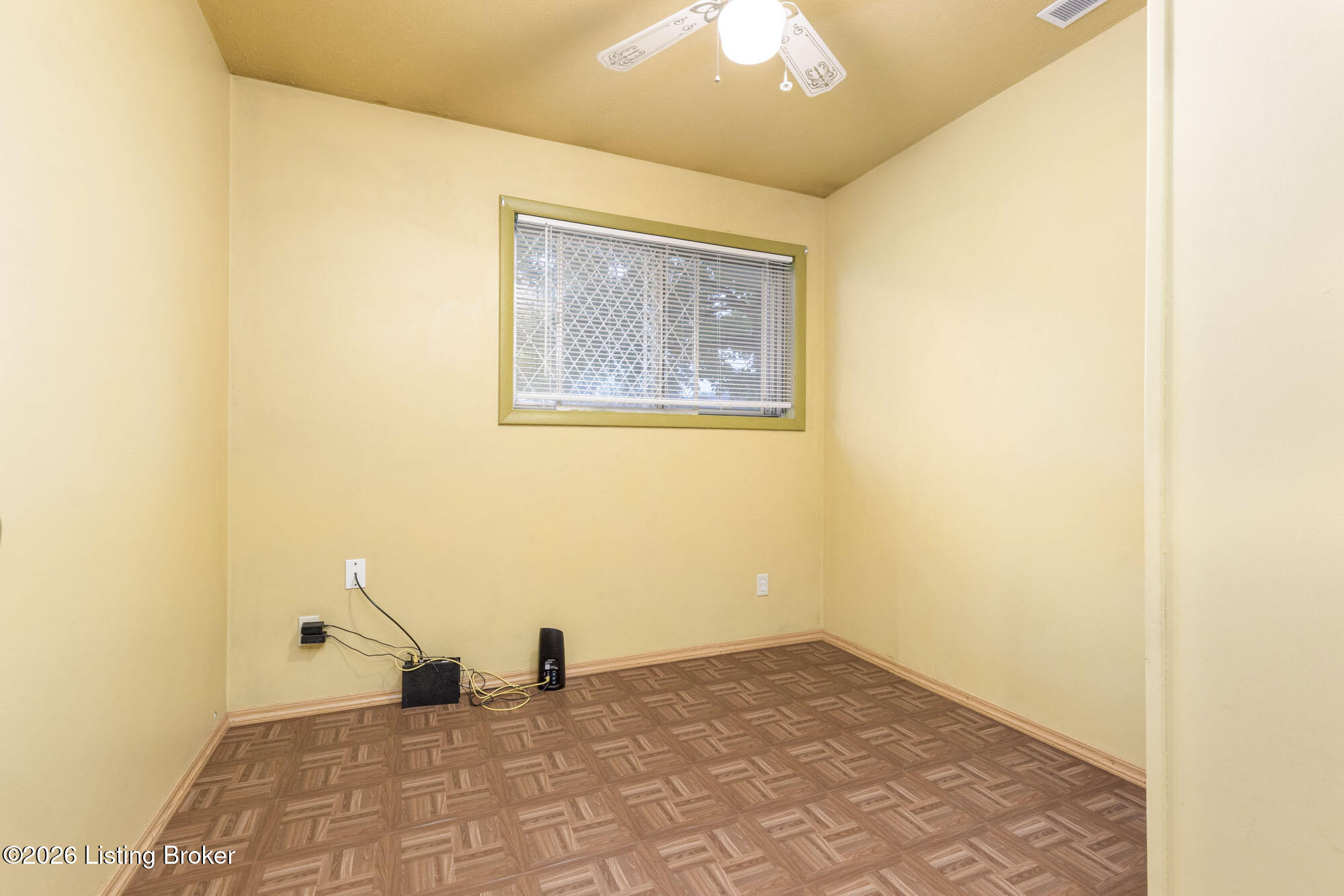 9801 Chambers Ct Property Photo 20