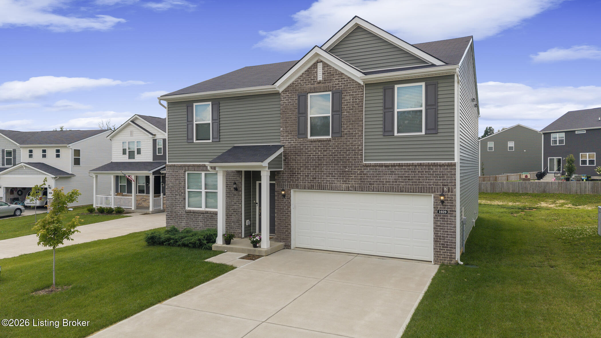1029 Dry Run Ct Property Photo 4