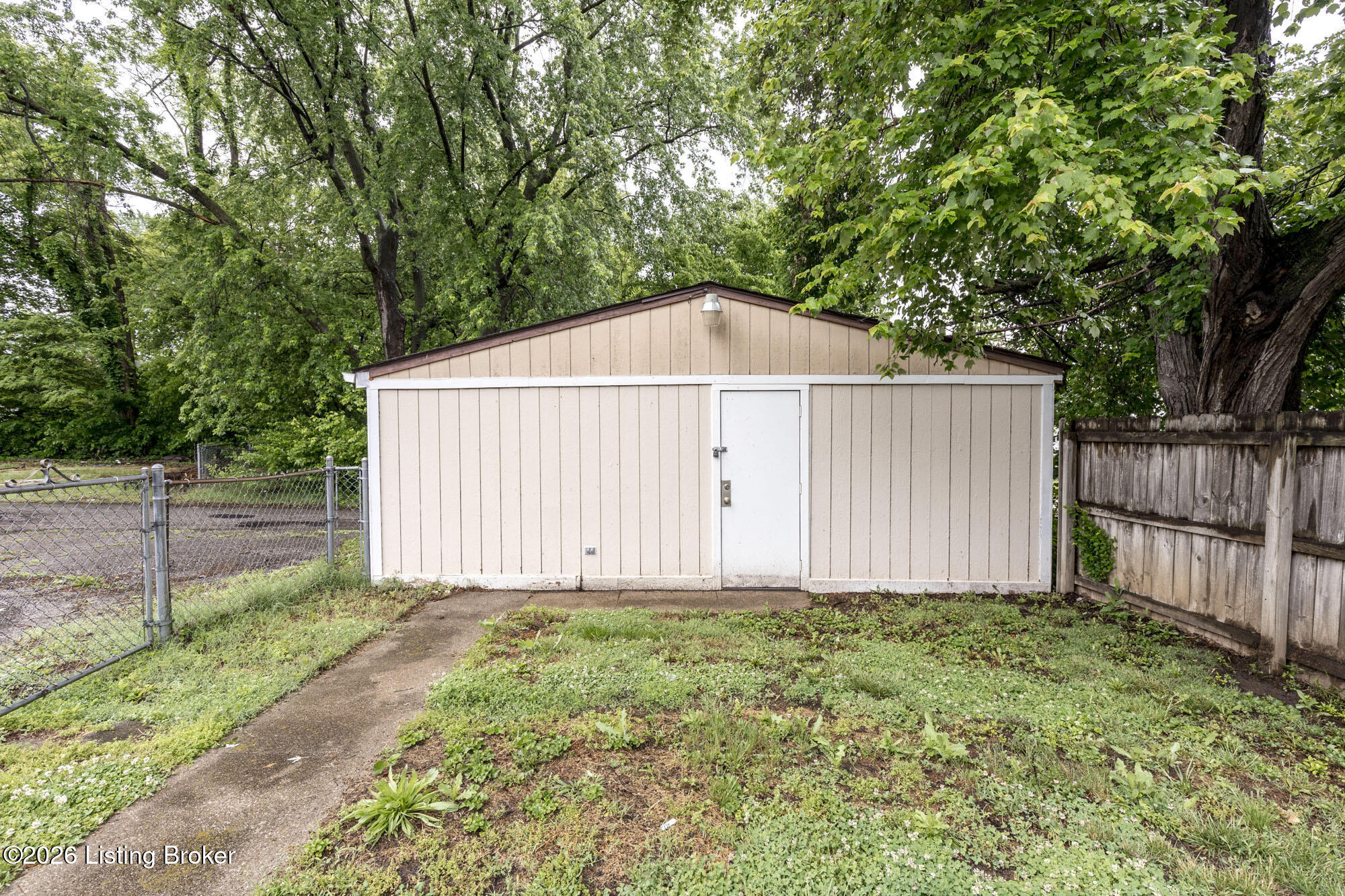 3238 Taylor Blvd Property Photo 26