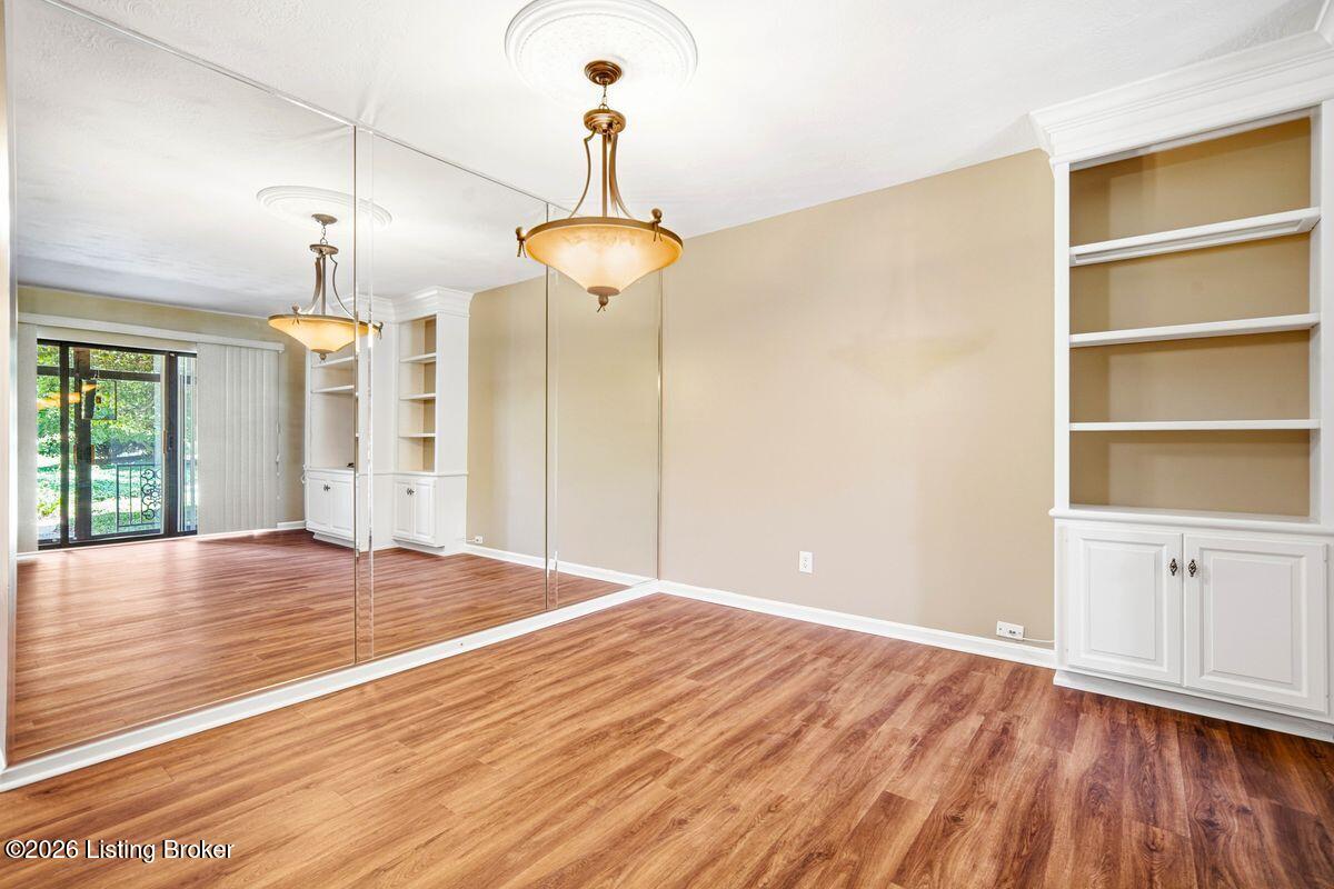 1602 Gardiner Ln Apt 130 Property Photo 14