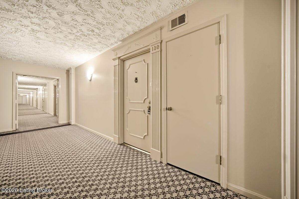1602 Gardiner Ln Apt 130 Property Photo 34