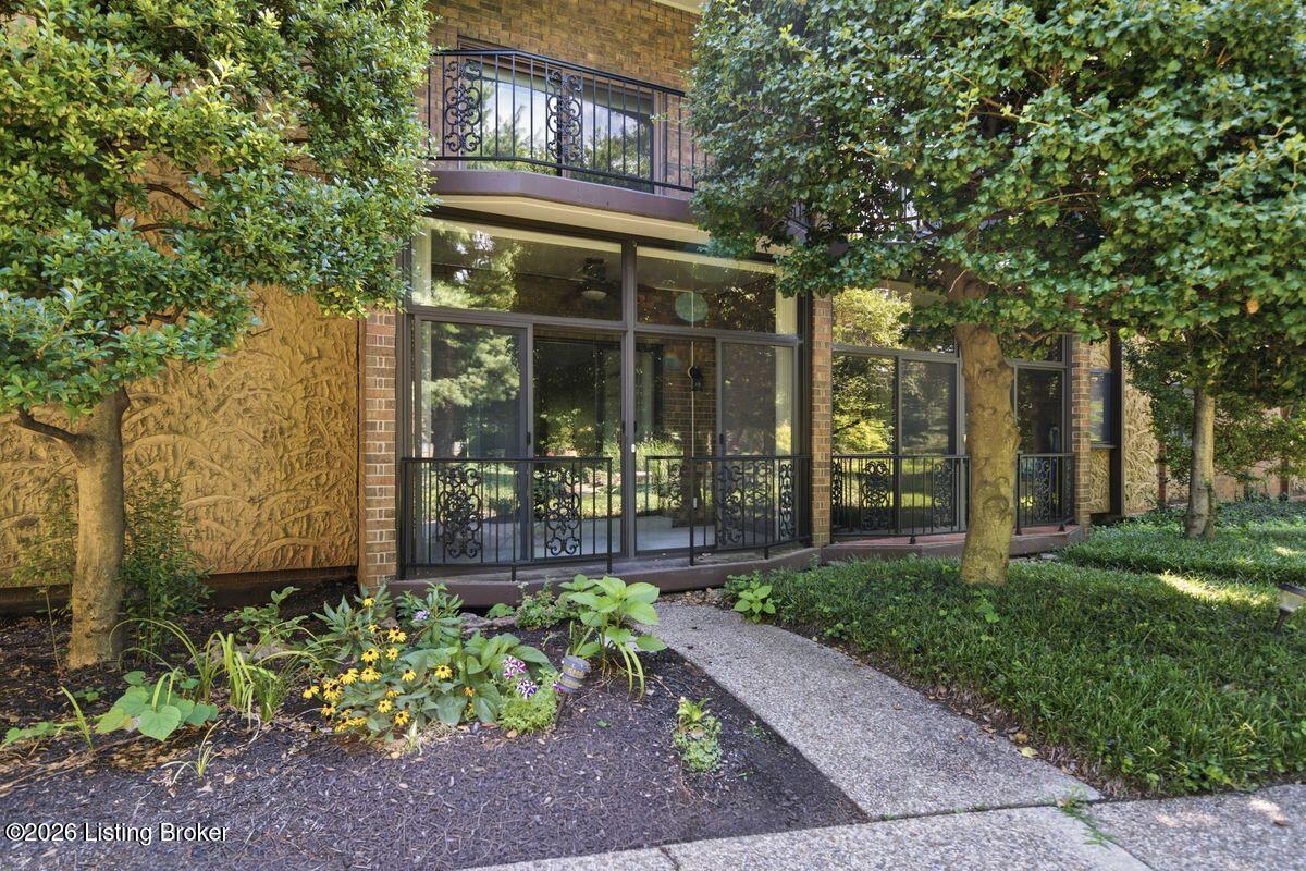1602 Gardiner Ln Apt 130 Property Photo 42