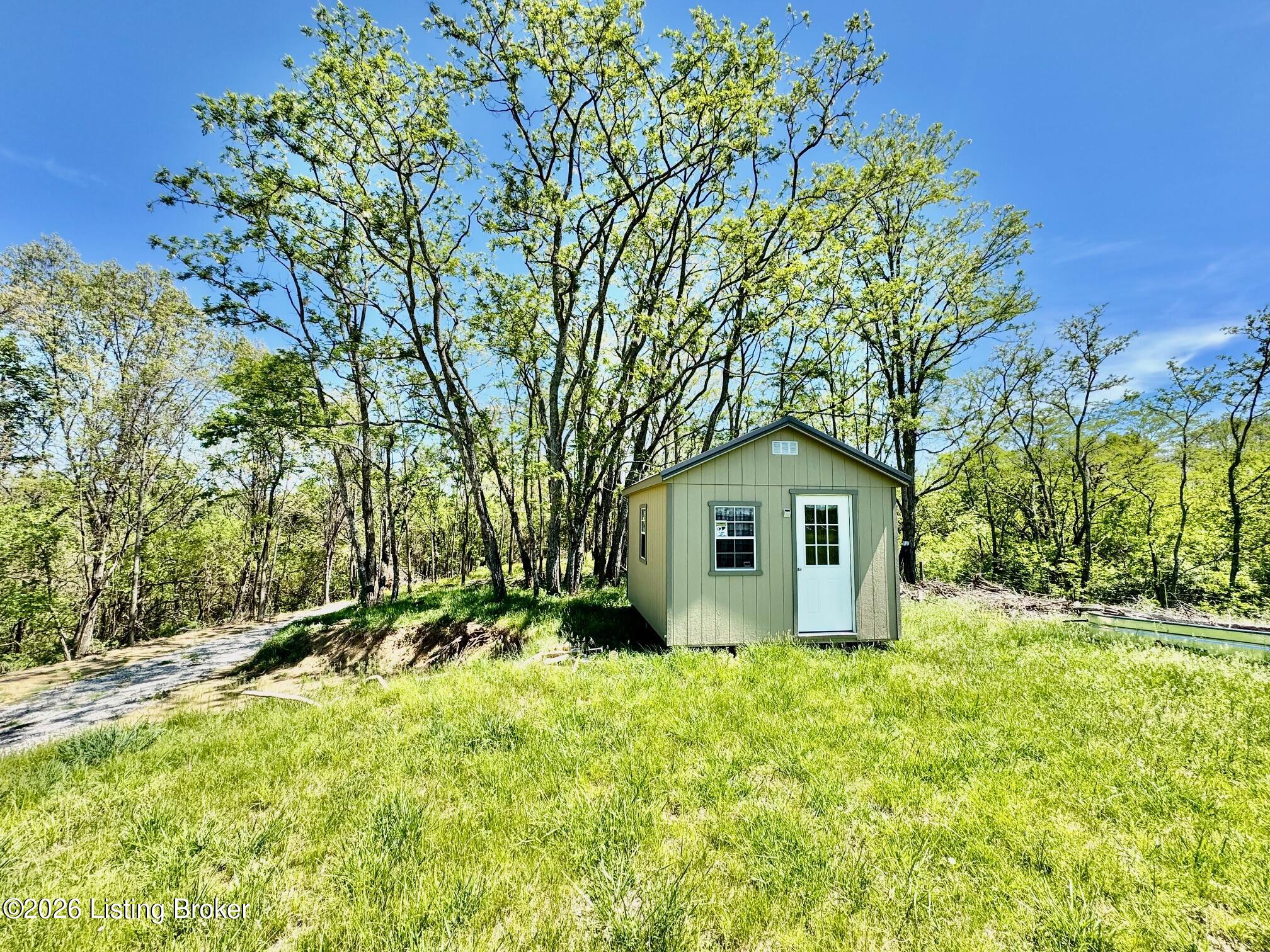1041 Mays Rd Property Photo 6