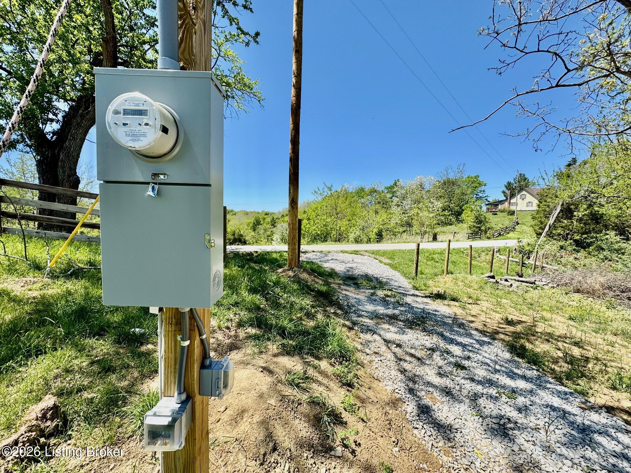 1041 Mays Rd Property Photo 11