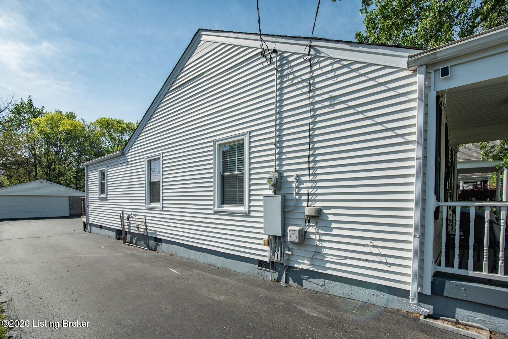720 Gheens Ave Property Photo 47