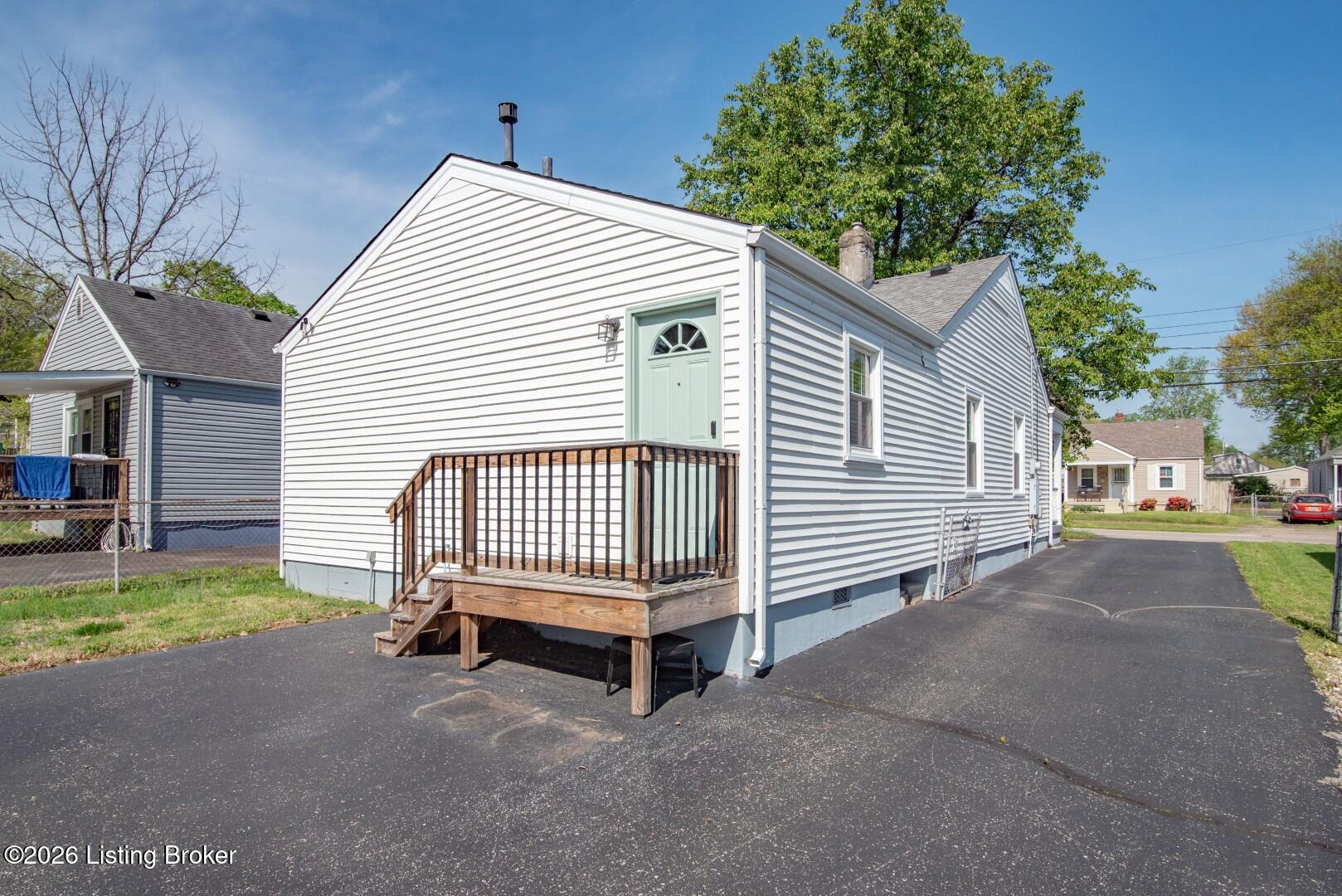720 Gheens Ave Property Photo 48
