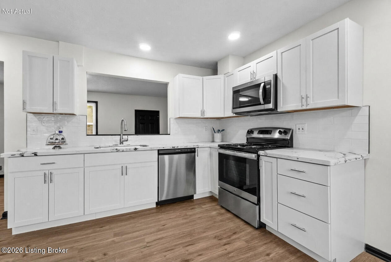 5710 Midnight Ln Property Photo 3