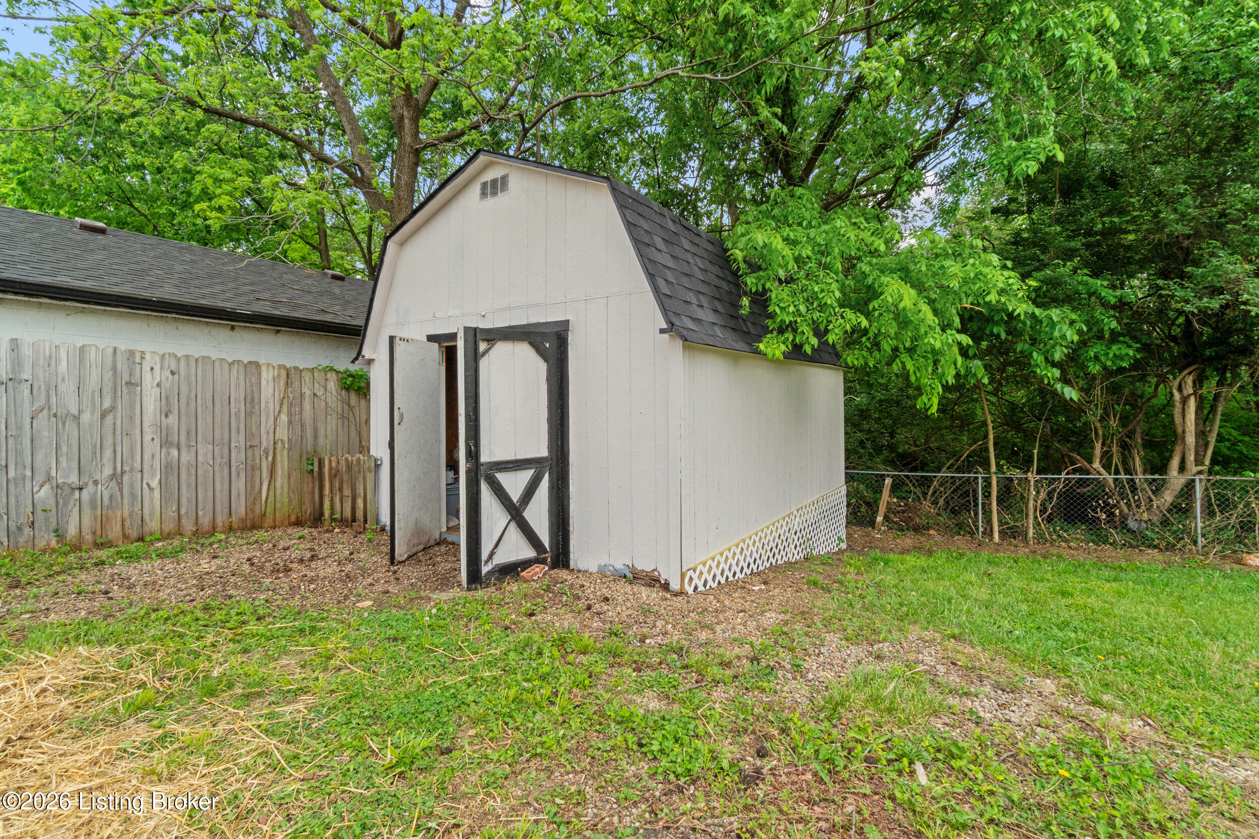 5710 Midnight Ln Property Photo 17